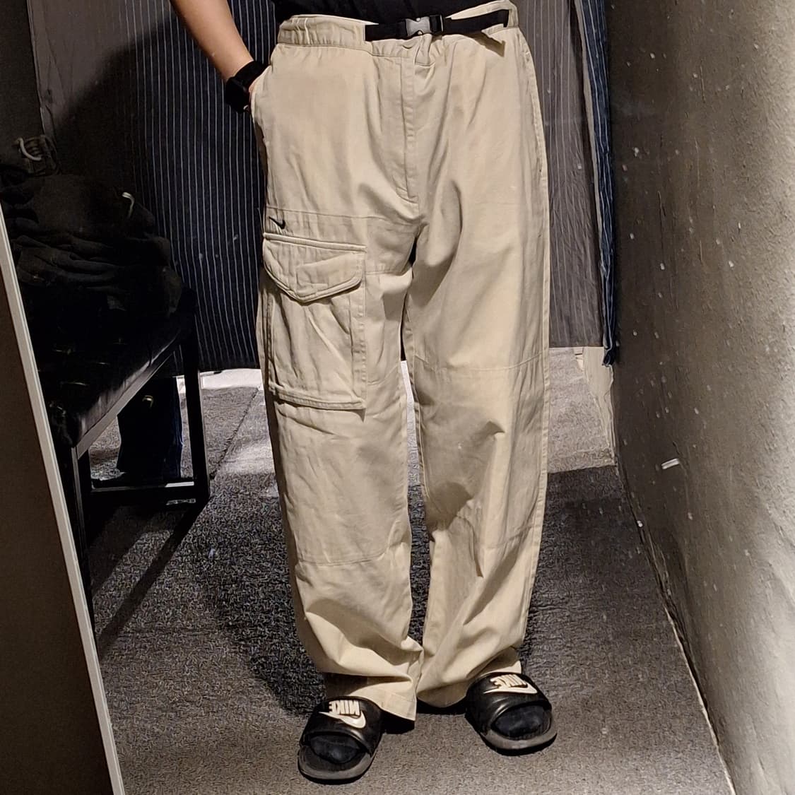 나이키 00s 화이트 블랙 배색 스우시 로고 벨티드 카고바지 카고팬츠 상품이미지1