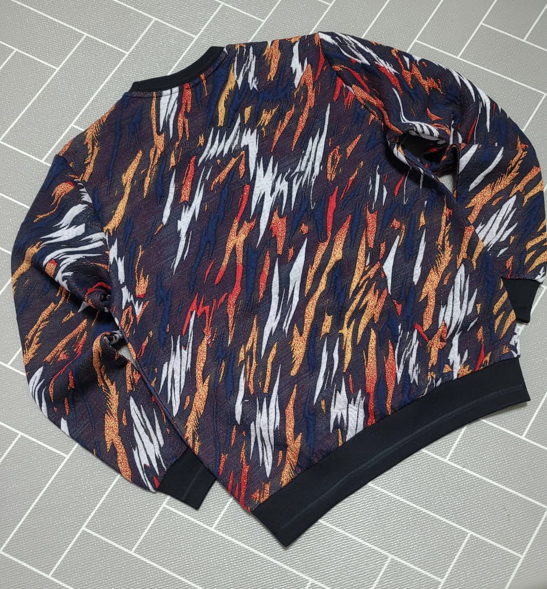 자라 맨즈 타이거 플레임 퀼티드 스웨트셔츠 S (M추천) 상품이미지2