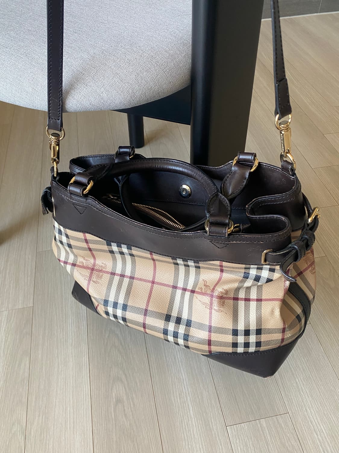 버버리 토트 숄더백 상품이미지2