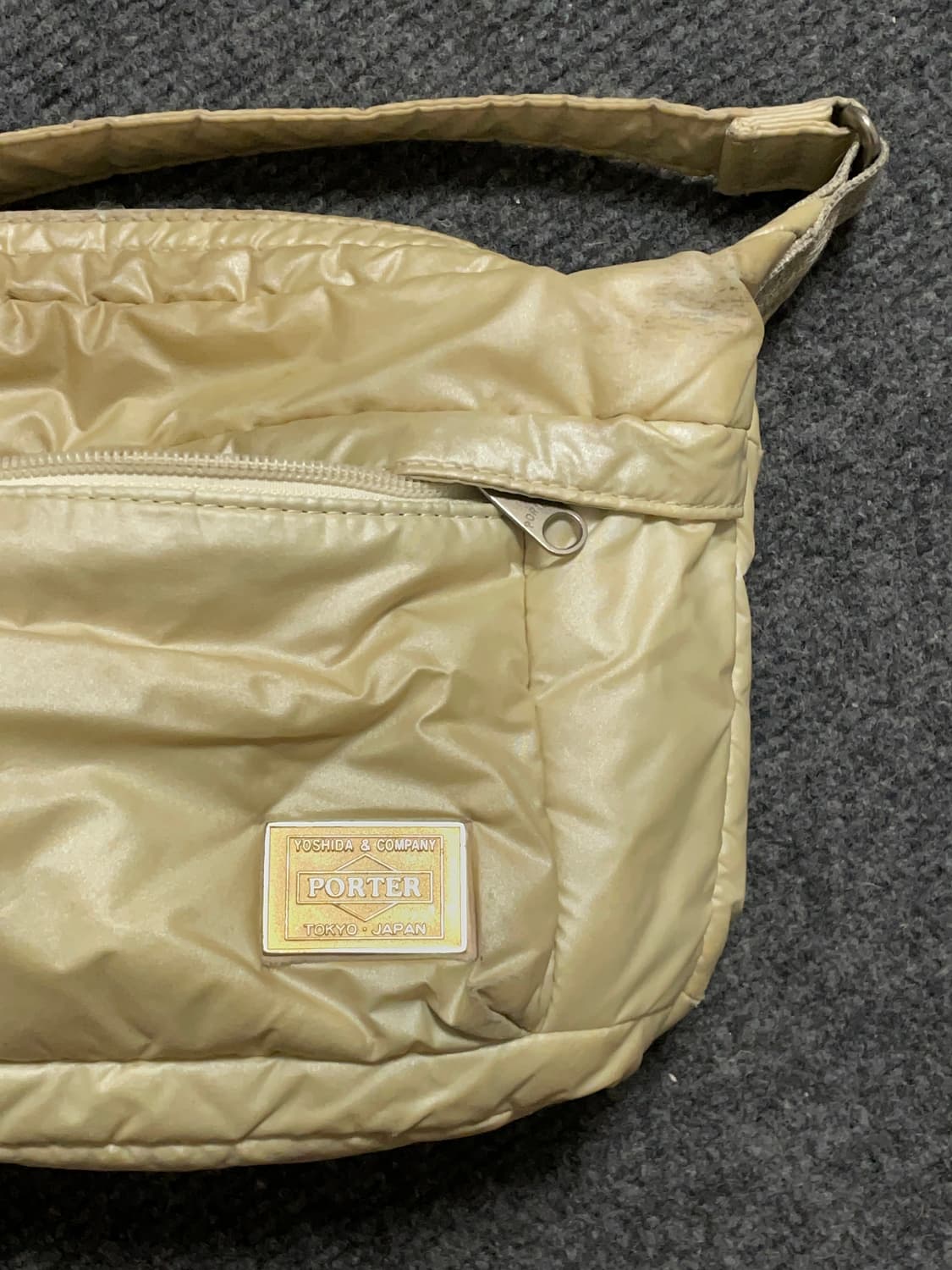 포터 아이보리 패딩 숄더백 상품이미지8