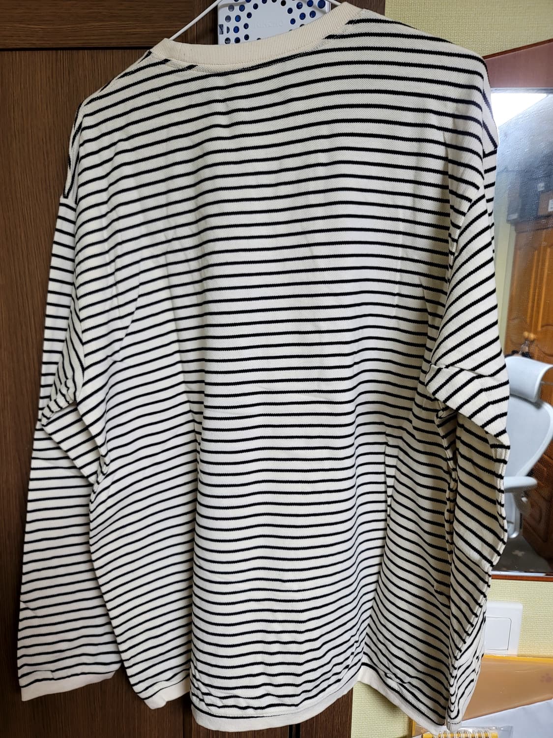 블랭크룸 스트라이프 긴팔 티셔츠 상품이미지2