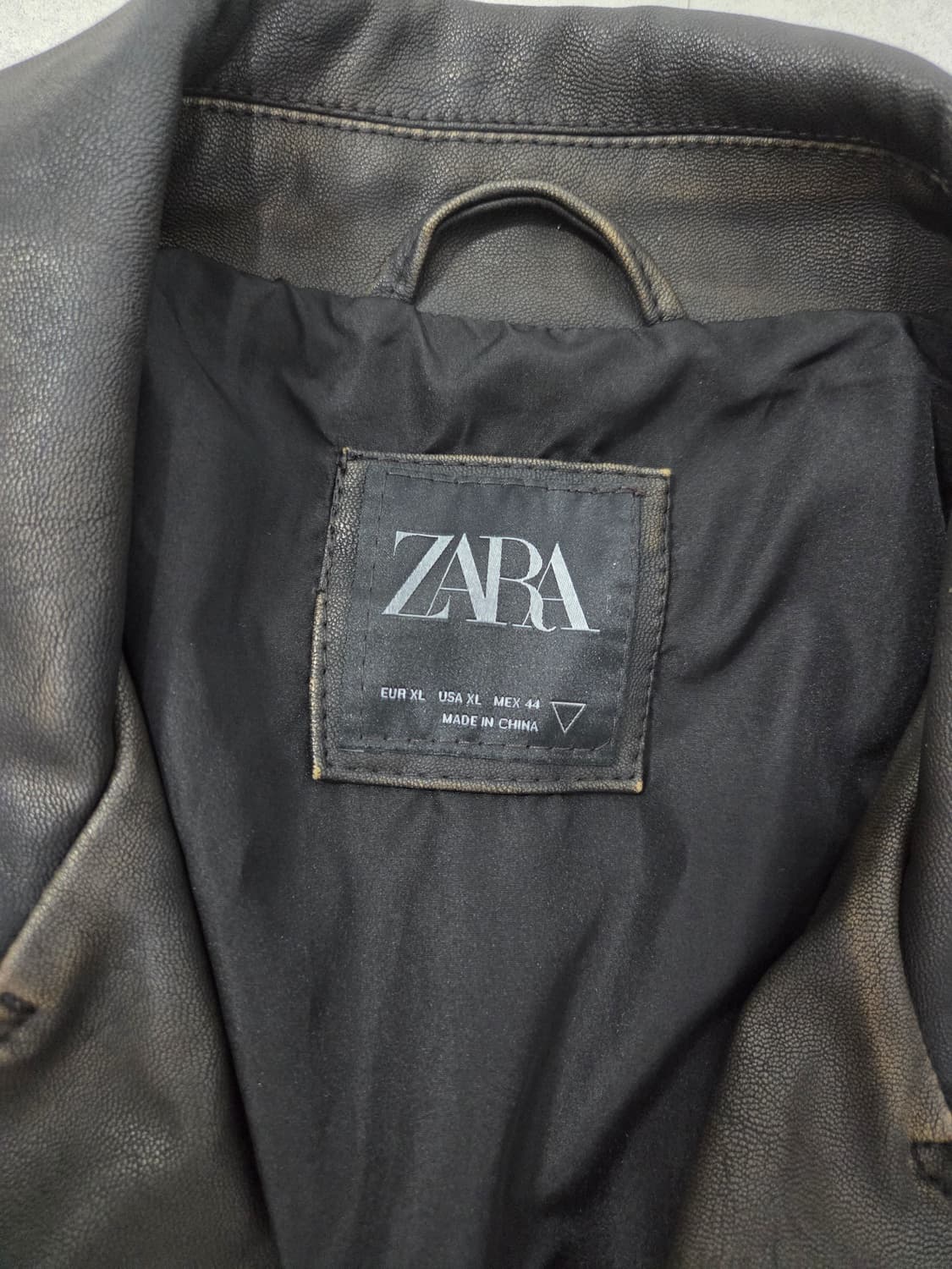 자라 그래피티 빈티지 레더 라이더 자켓 상품이미지5