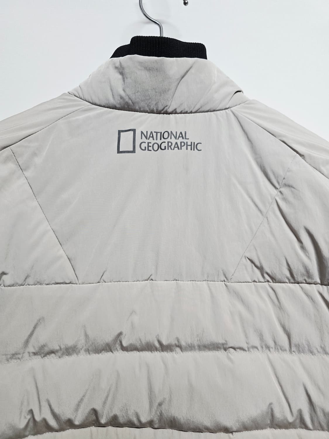내셔널지오그래픽 패딩 점퍼 라이트베이지 상품이미지5
