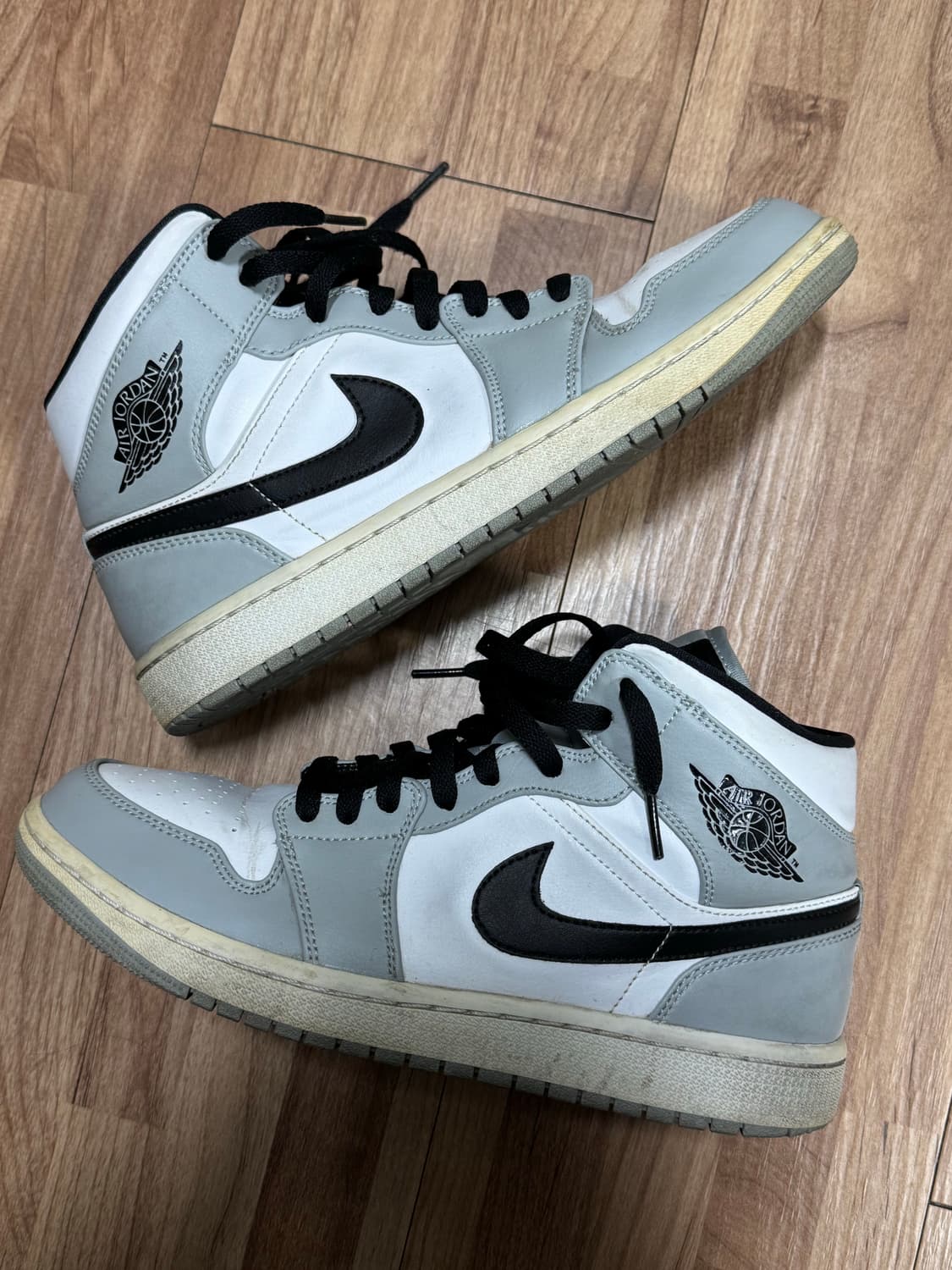 조던1 미드 라이트 스모크 그레이 270 상품이미지1