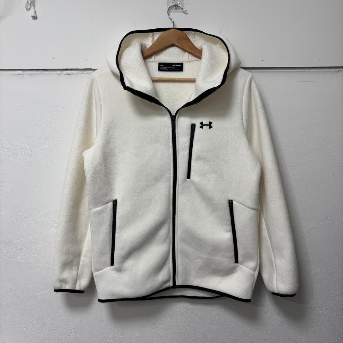 언더아머 화이트 후리스 후드집업 상품이미지1