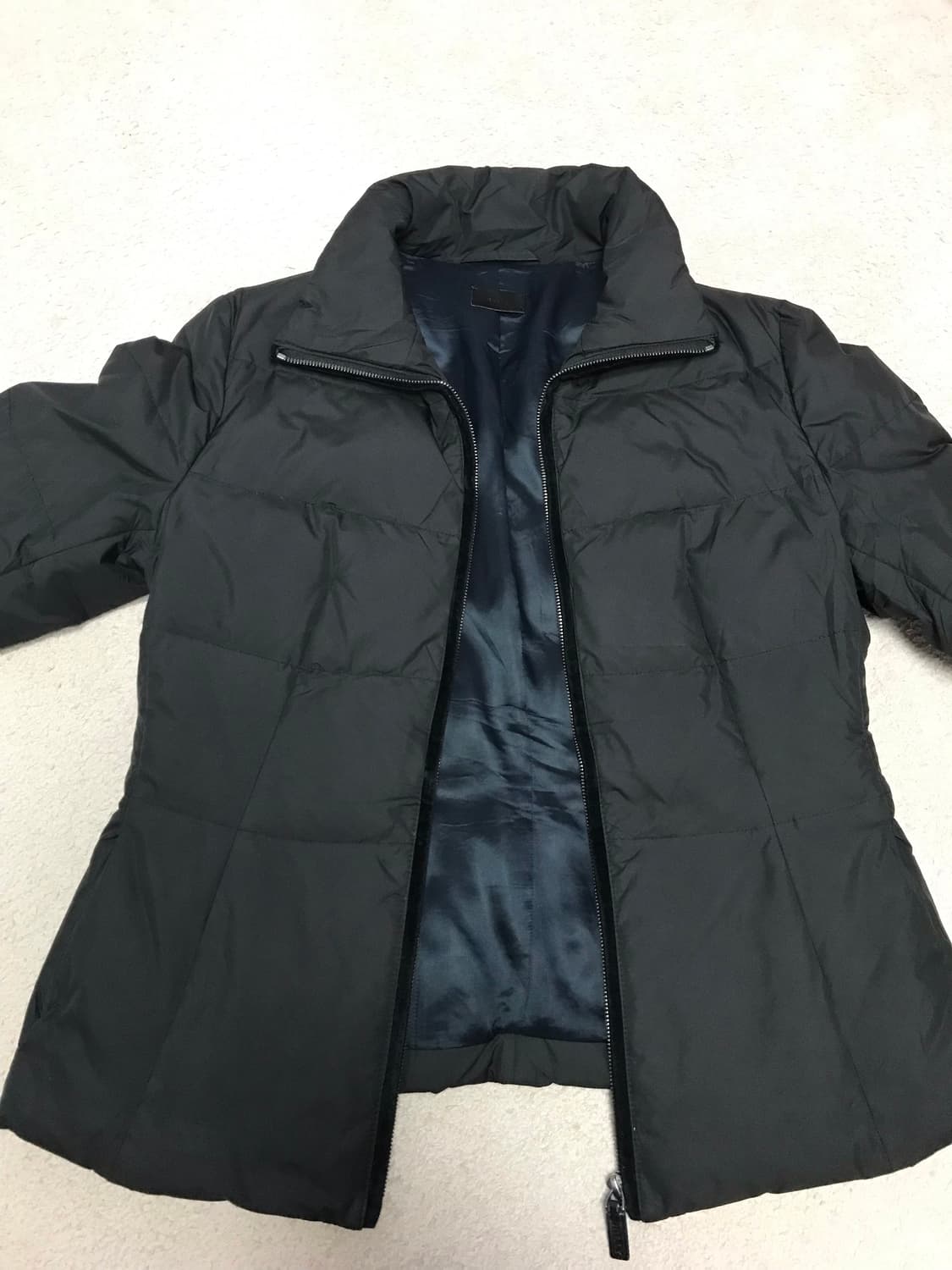 Bally 블랙 구스 경량 패딩 S 상품이미지3