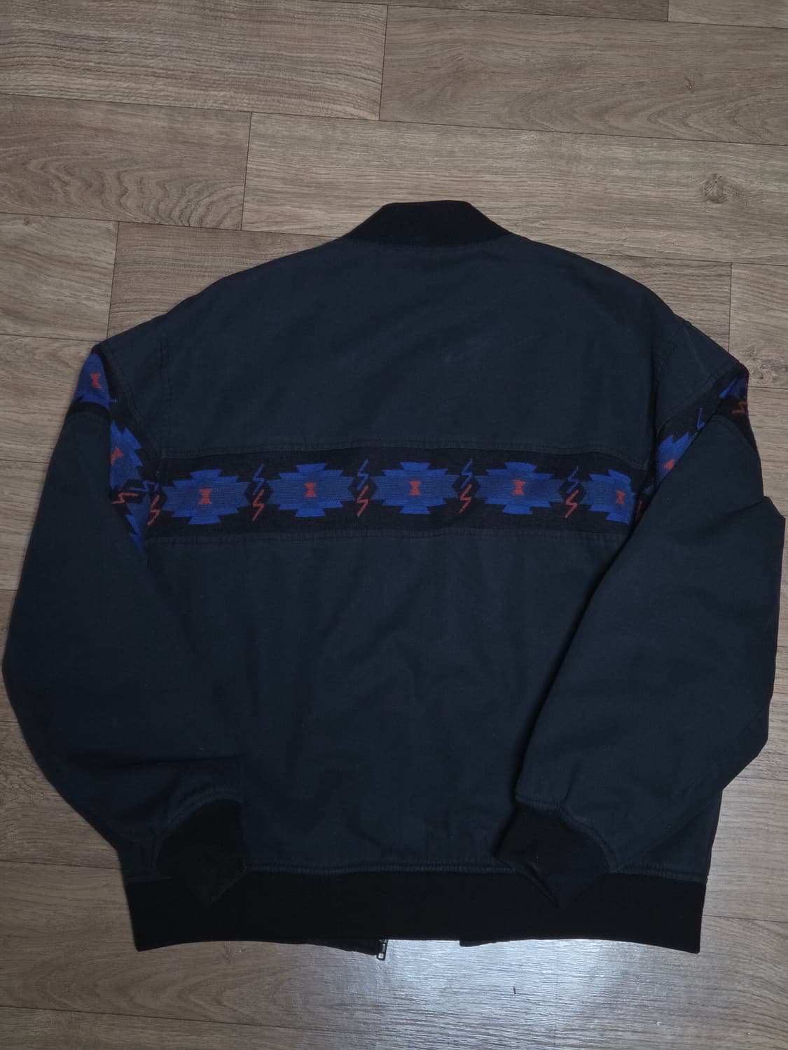 디스이즈네버댓 라인드 봄버 자켓 블랙 상품이미지3