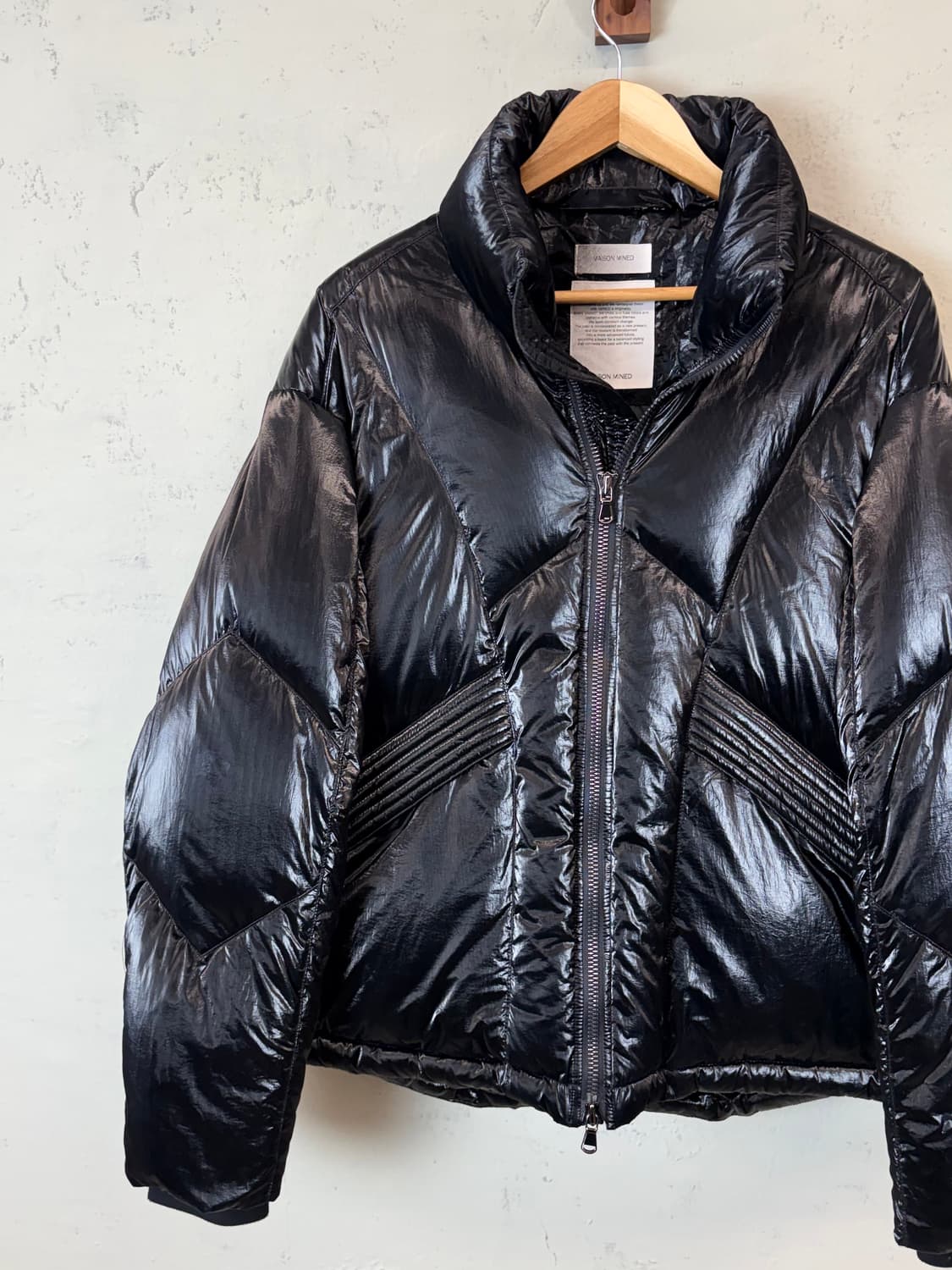 메종미네드 블랙 구스다운 숏 푸퍼 패딩 상품이미지5