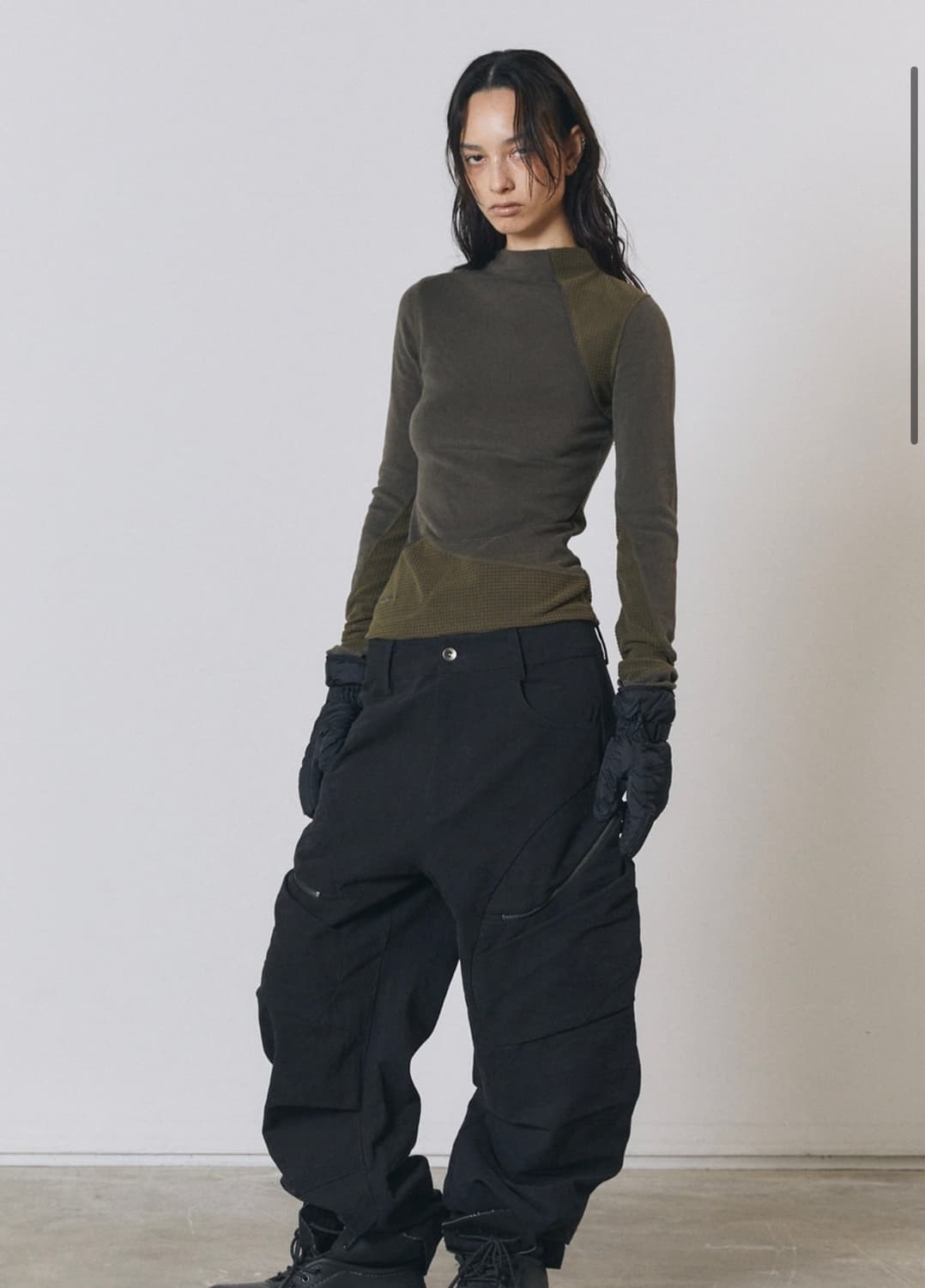 differentis Paneled Knit Top 상품이미지1