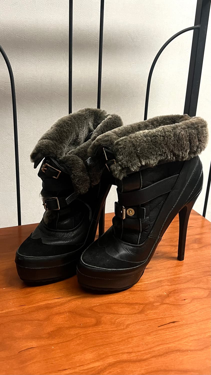 burberry prorsum 2010 런웨이 퍼 트리밍 하이힐 부츠 상품이미지6