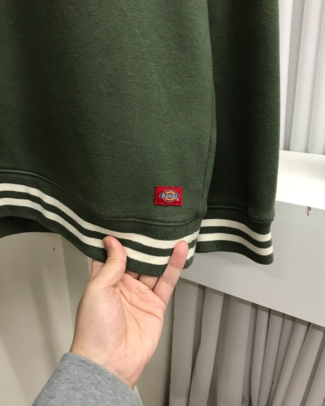 디키즈 올리브그린 맨투맨 상품이미지3
