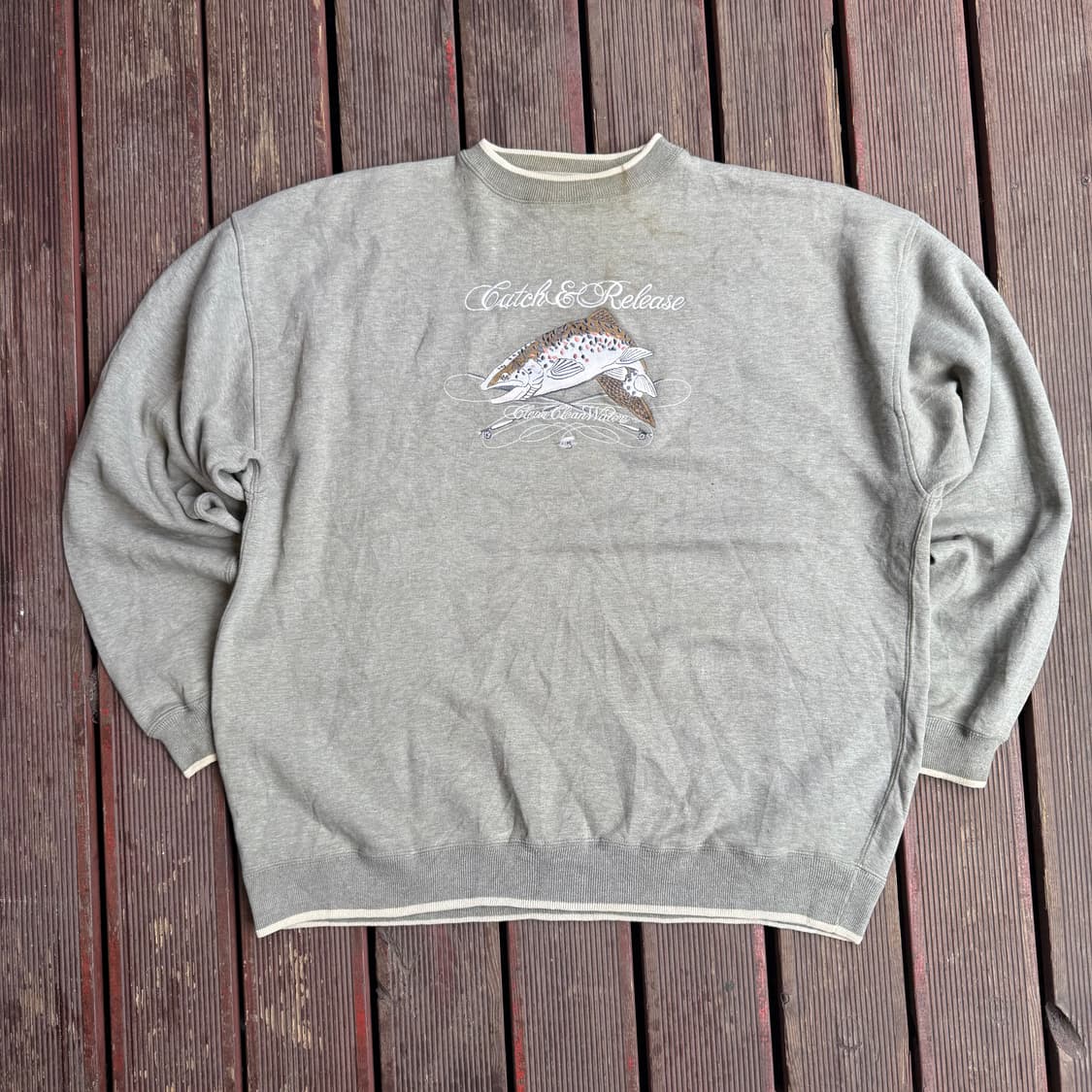 빈티지 물고기 자수 맨투맨 상품이미지1