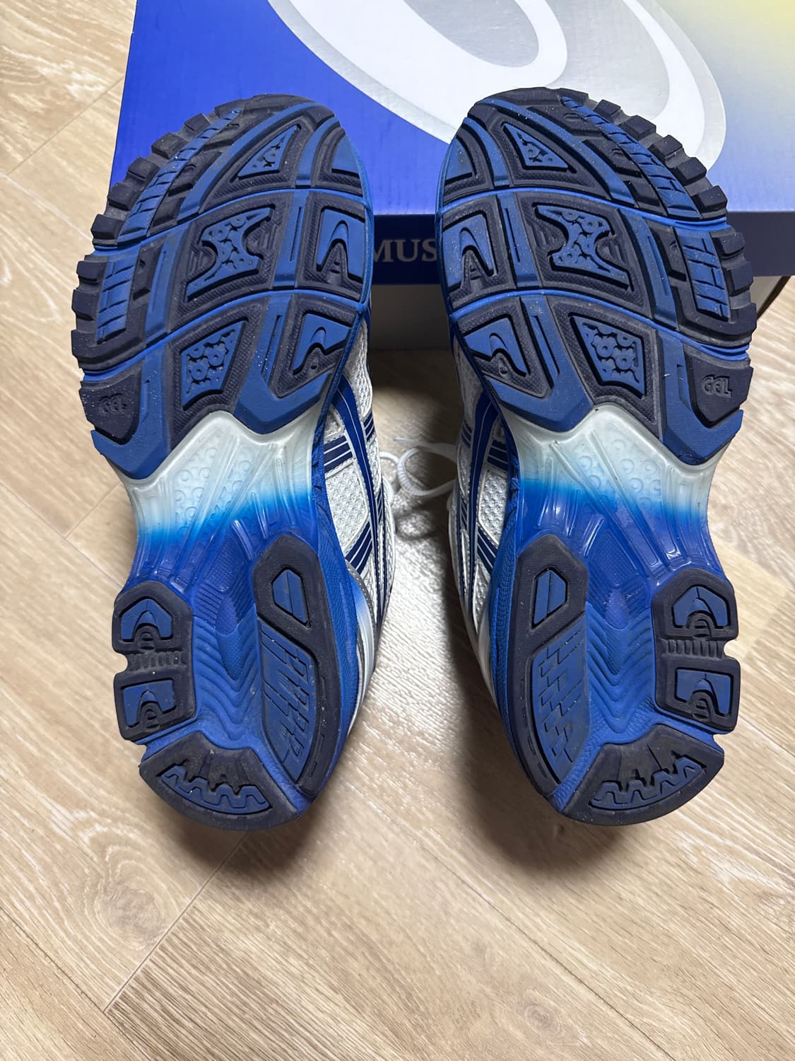 아식스 젤 카야노 14 더뮤지엄비지터 상품이미지2