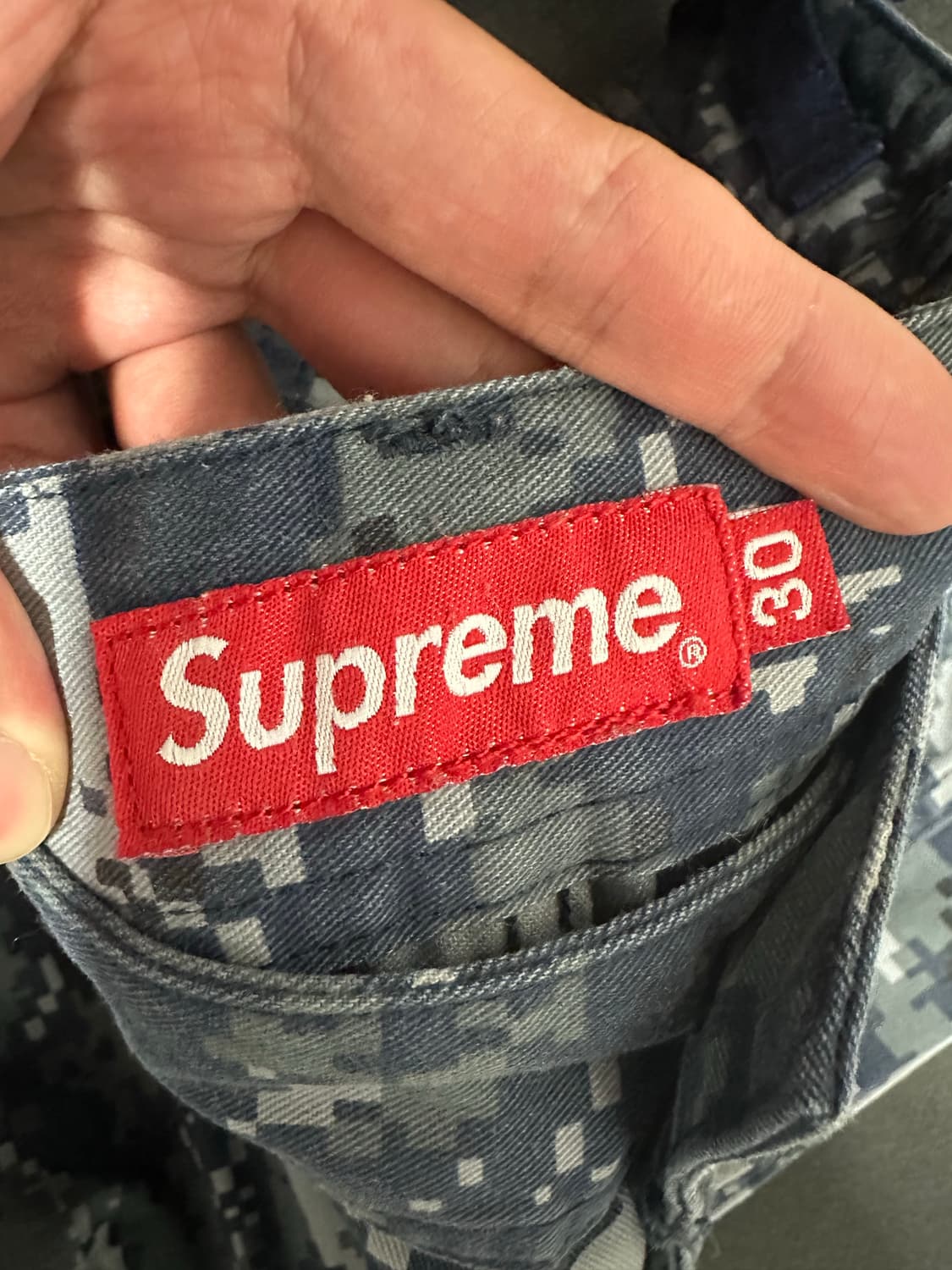 슈프림 디지털 카모 팬츠 30 상품이미지3
