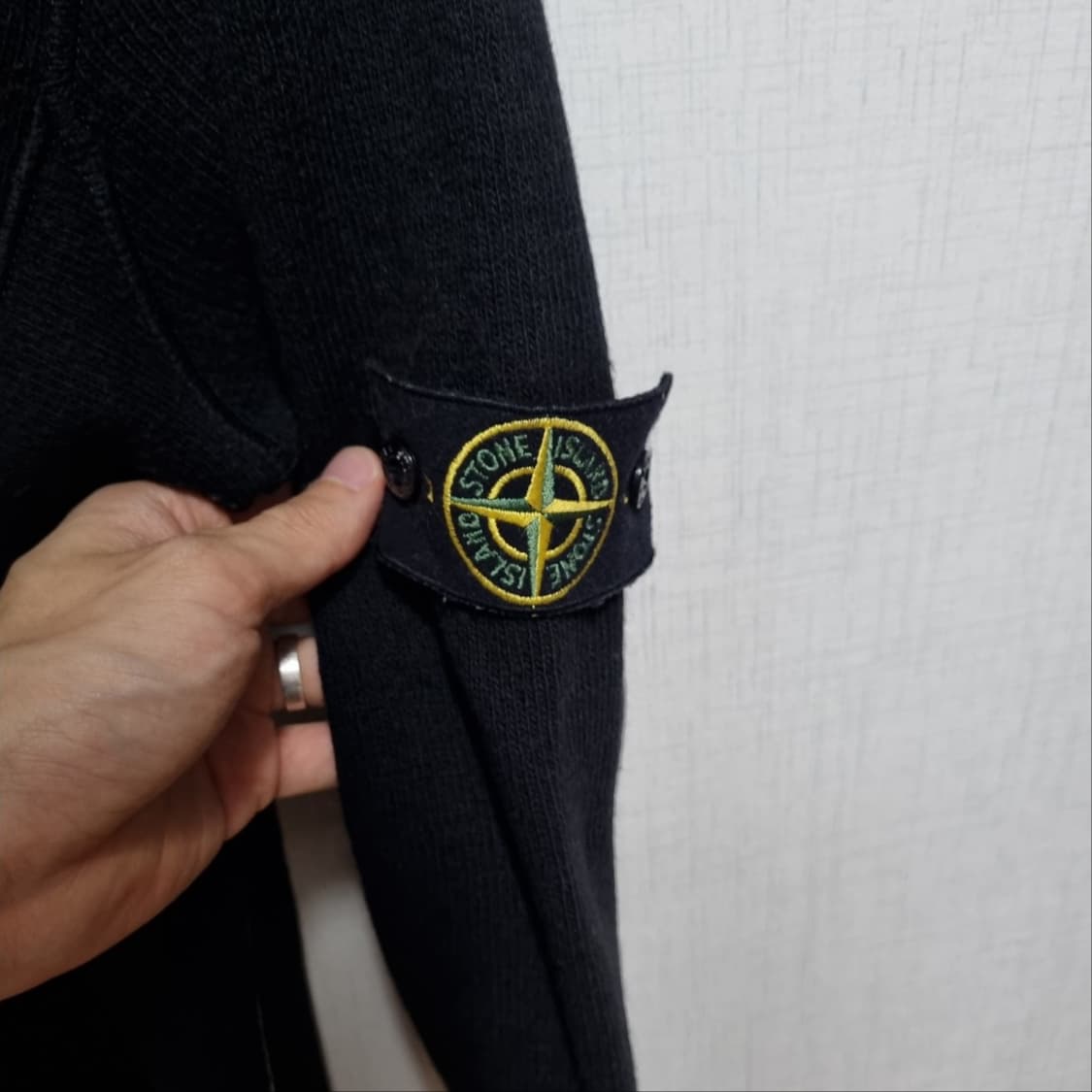 ( 105 ) 스톤아일랜드 블랙 니트 상품이미지3