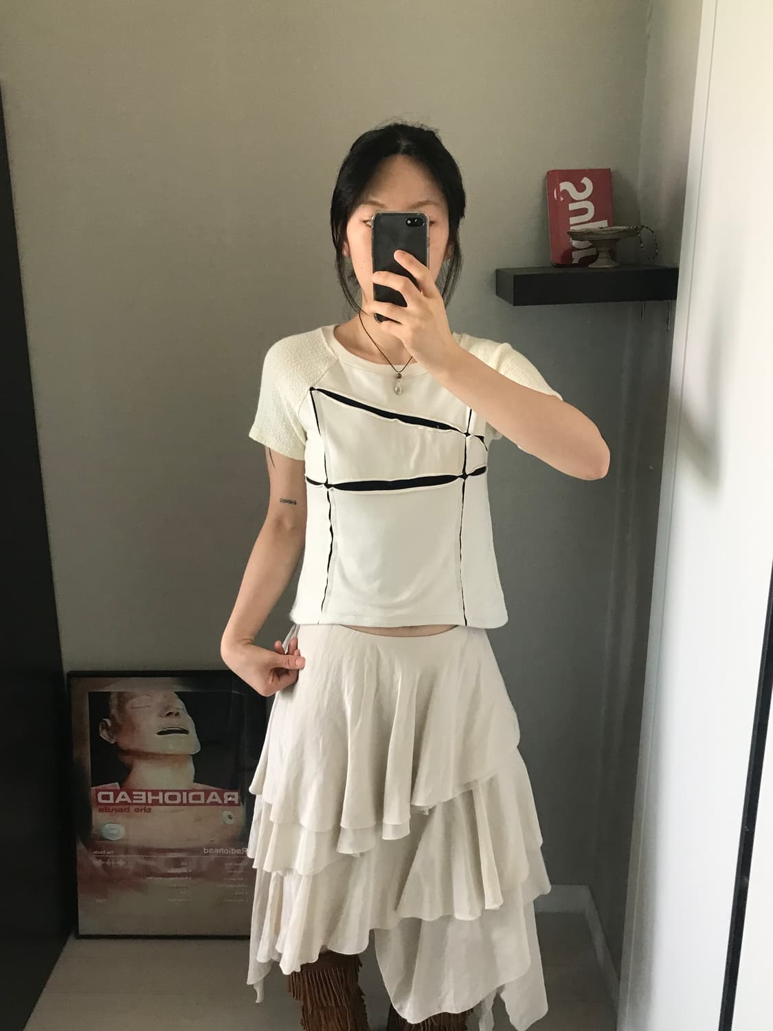 마뗑킴 컷아웃 스티치 크롭 반팔 상품이미지4