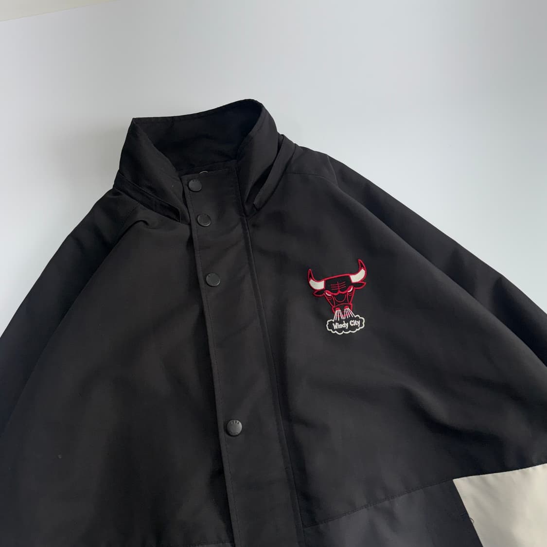 NBA 엔비에이 백 포인트 프린팅 블랙 바람막이 상품이미지4