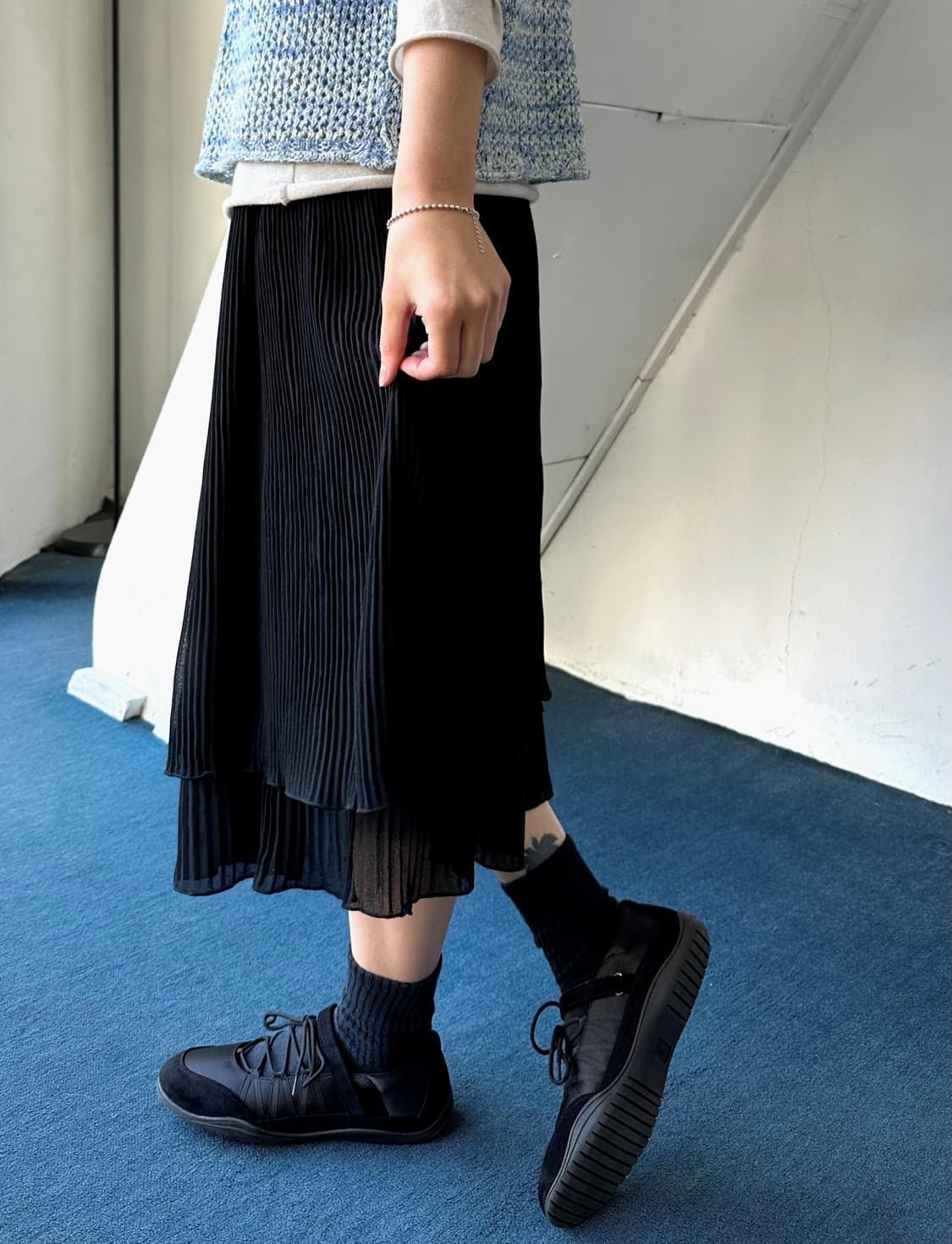 Banded layer pleats design mid skirt 상품이미지9