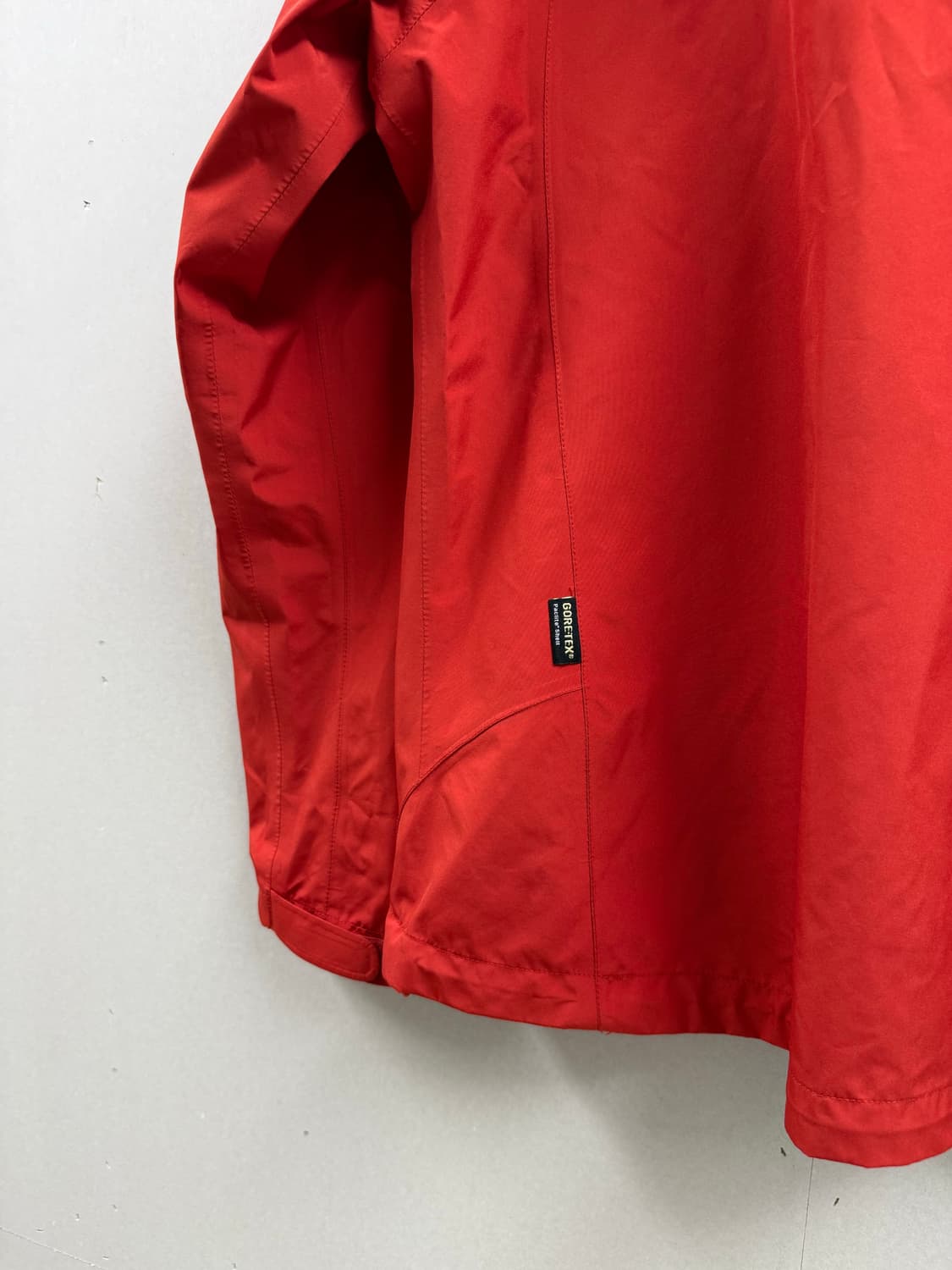 여성 90 M / 블랙야크 고어텍스 바람막이 레드 상품이미지8