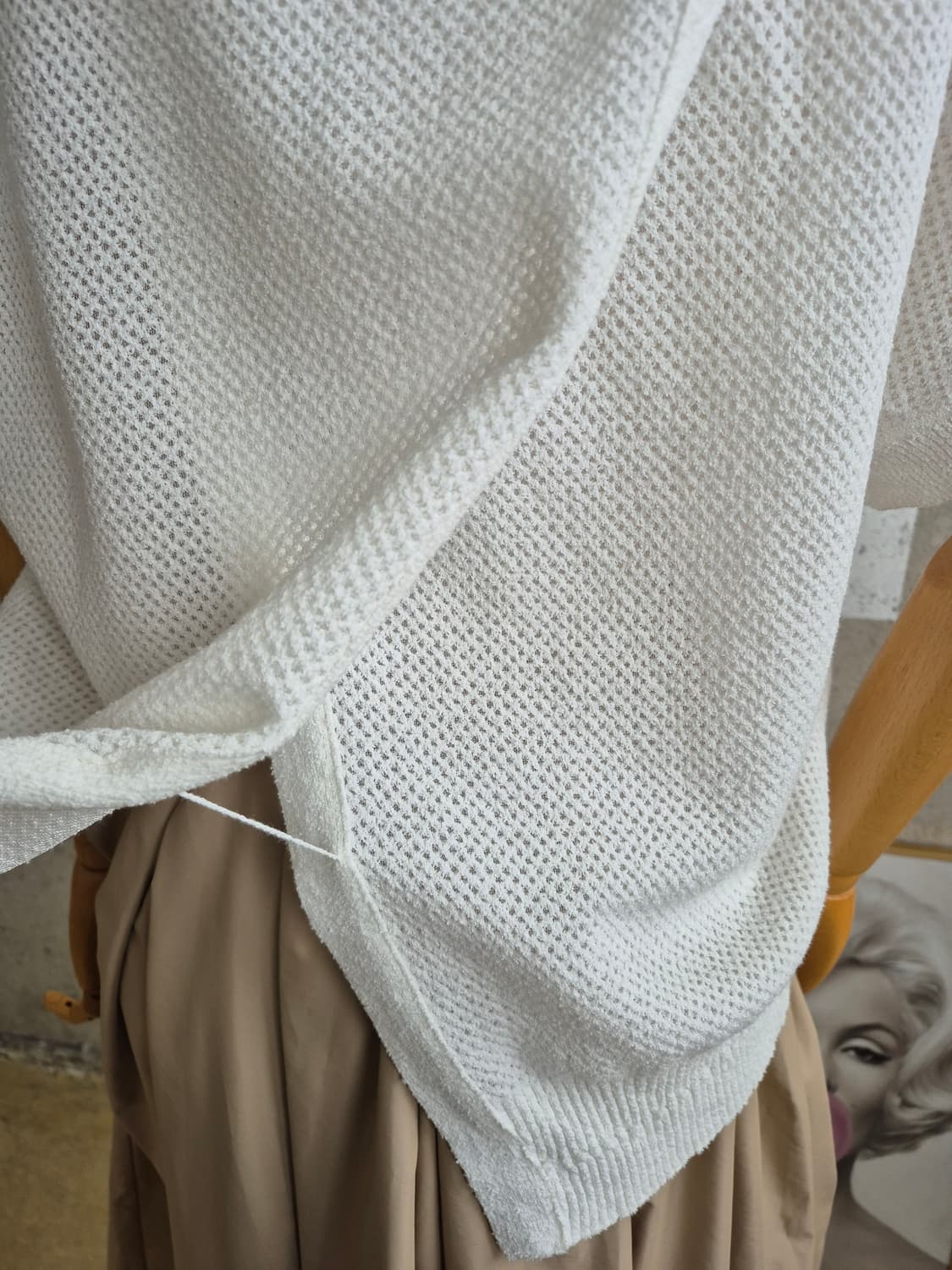 주크 (2024)와이드카라 진주꽃 반팔니트 상품이미지5