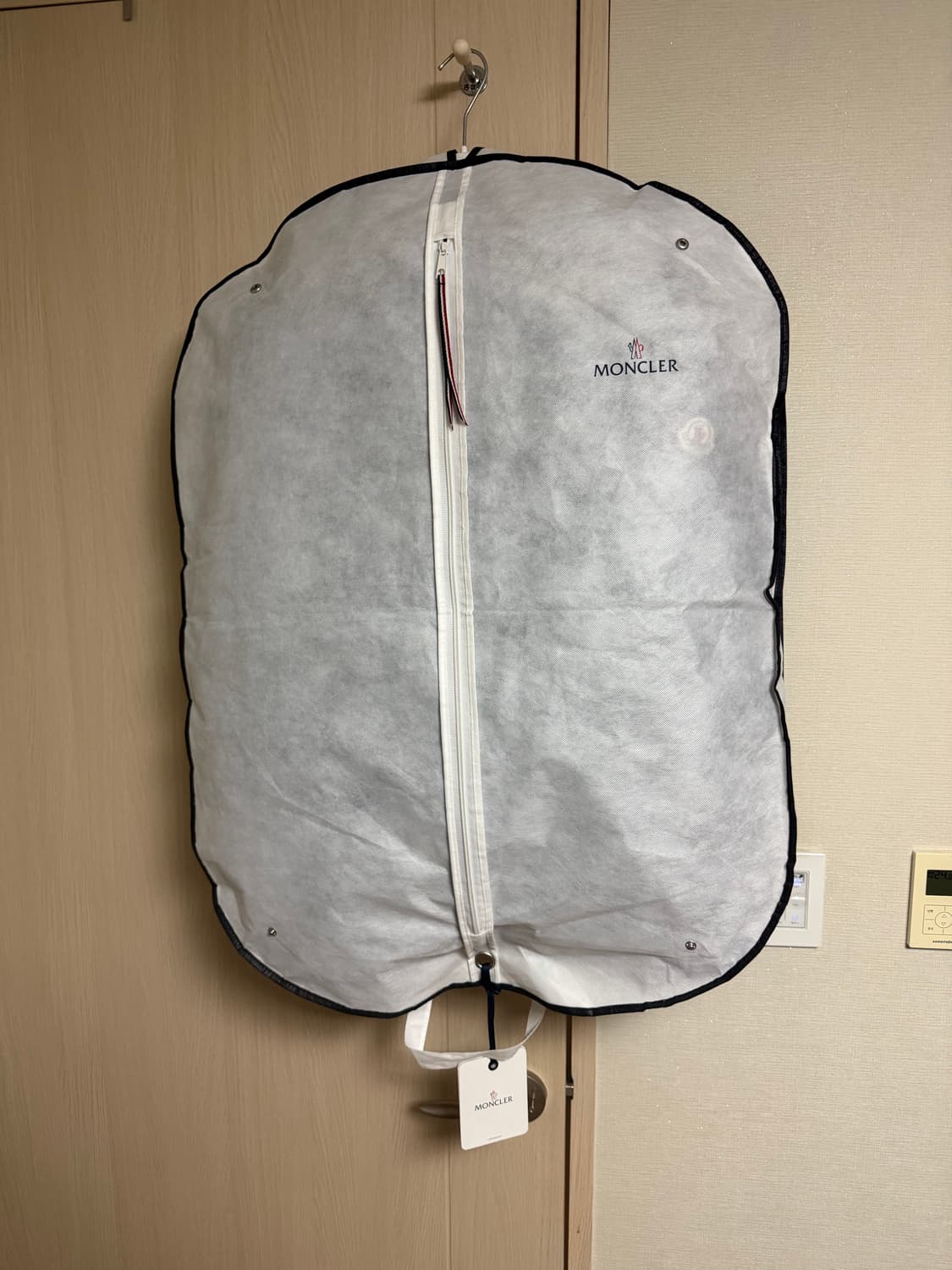 [5] 몽클레어 22fw 메이돕 새상품 사블렛숏 카키 상품이미지10