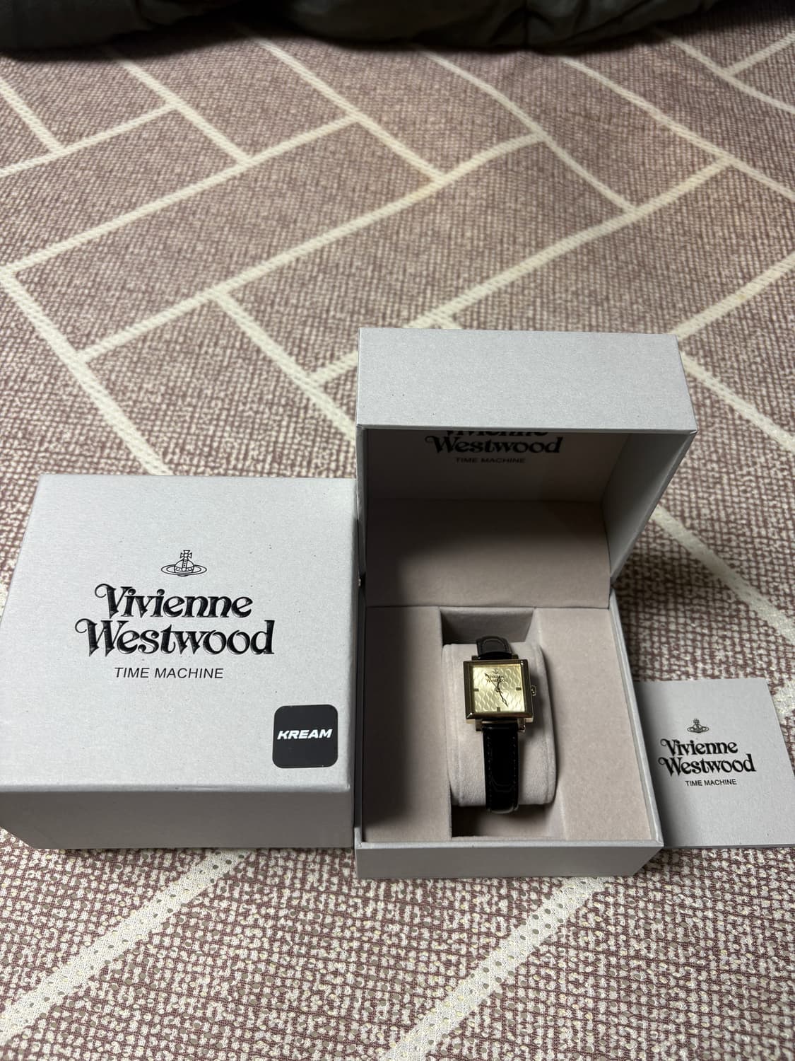 비비안웨스트우드 시계 상품이미지1