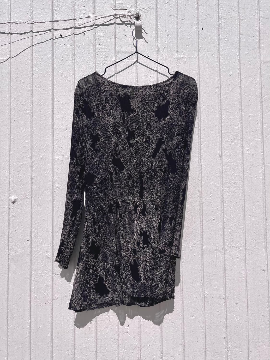 Patterned Slim Top 패턴 슬림 탑 상품이미지4