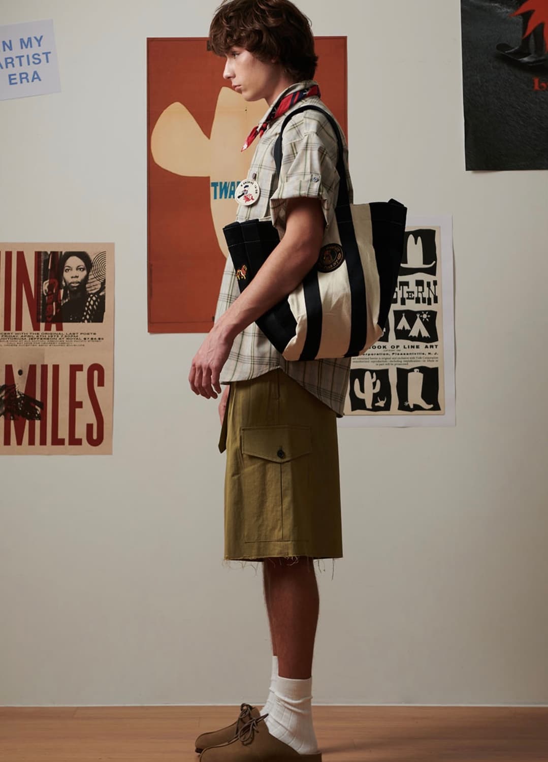 [남녀공용]비욘드클로젯 핸드 메이드 와펜 디테일 투웨이 백 블랙 상품이미지1