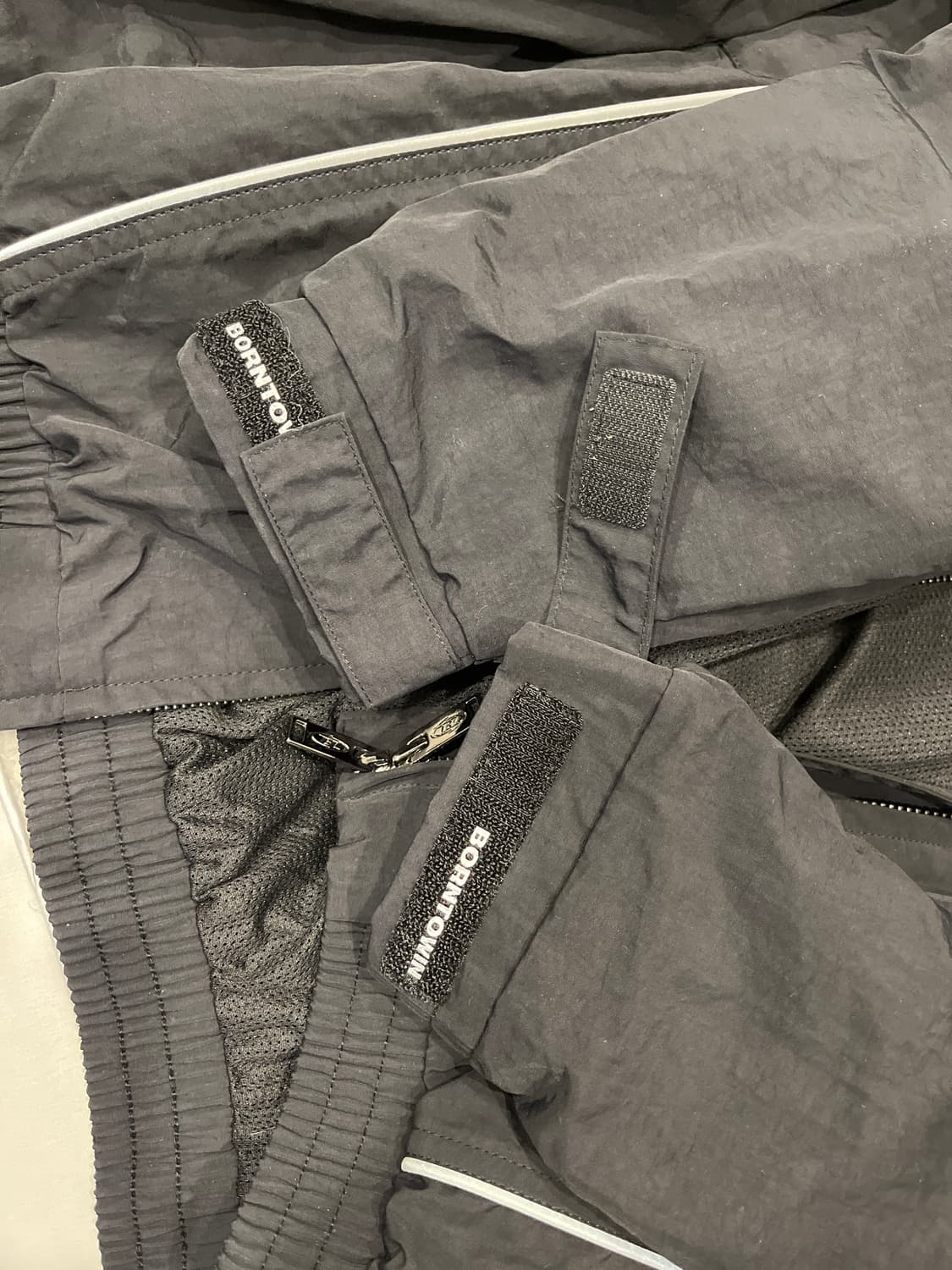 본투윈 바람막이 3사이즈 새거 팝니다(품절상품) 상품이미지5