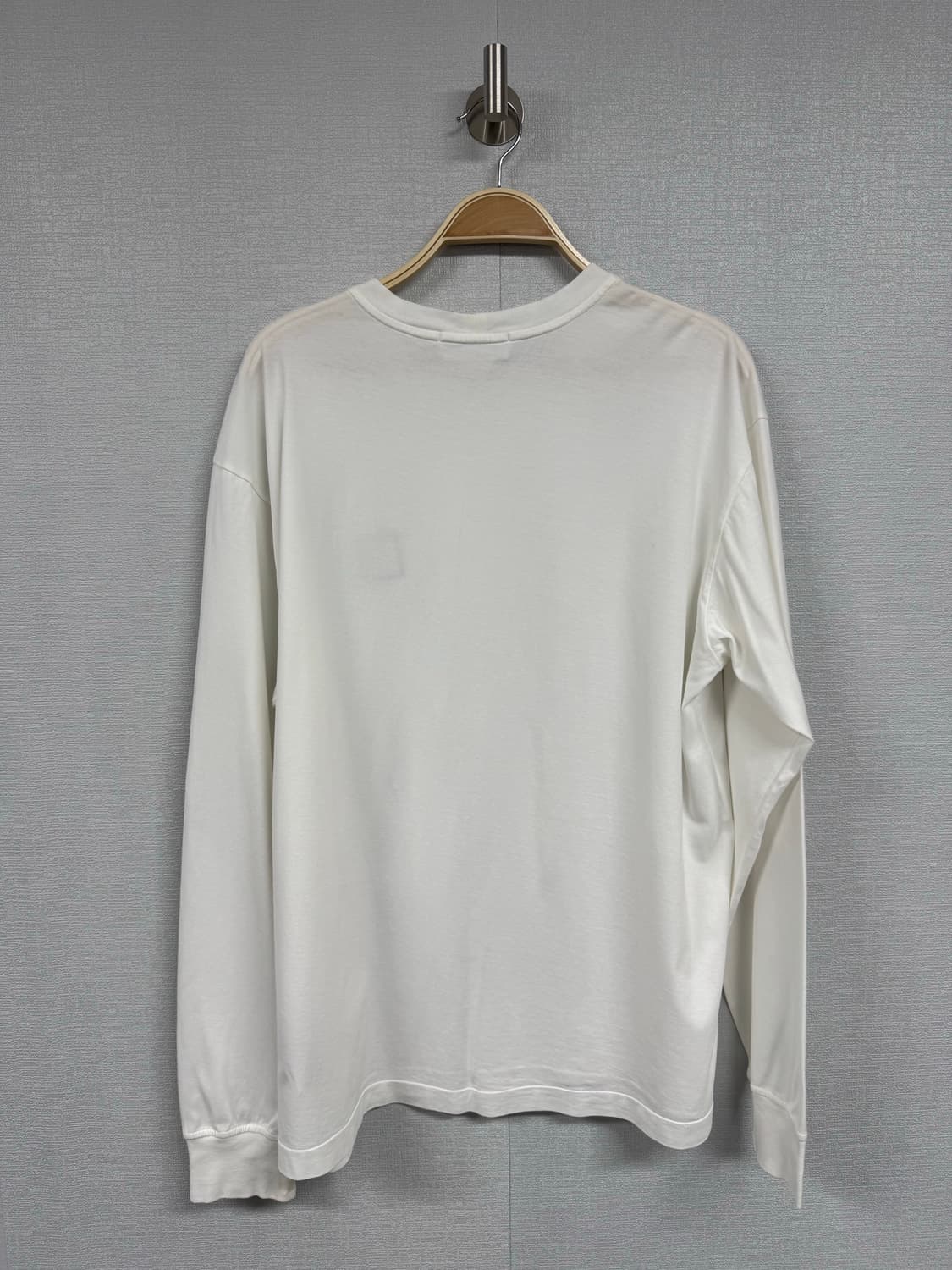 스톤아일랜드 와펜로고 긴팔티셔츠 상품이미지4