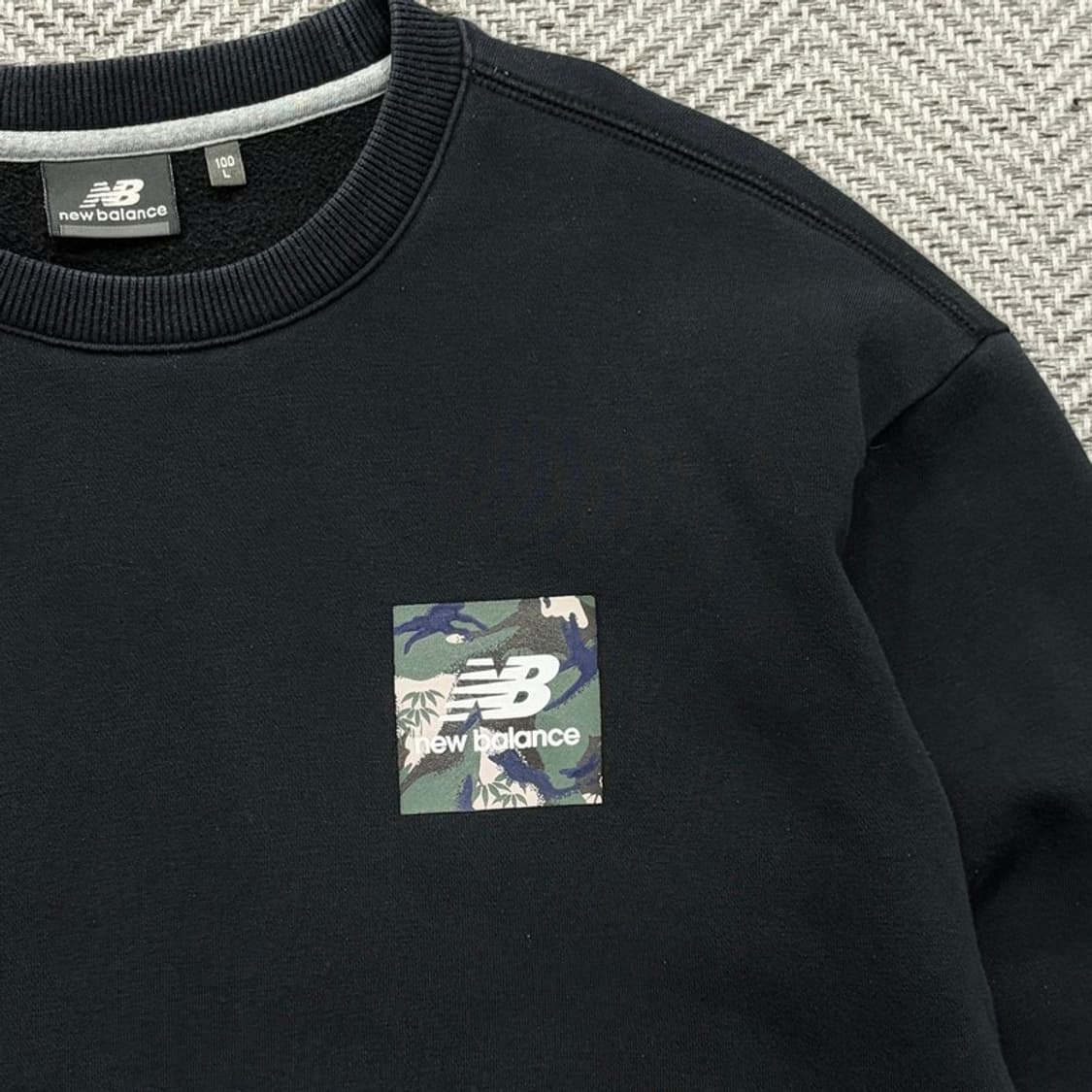 뉴발란스 백프린팅 맨투맨 v2172 상품이미지5