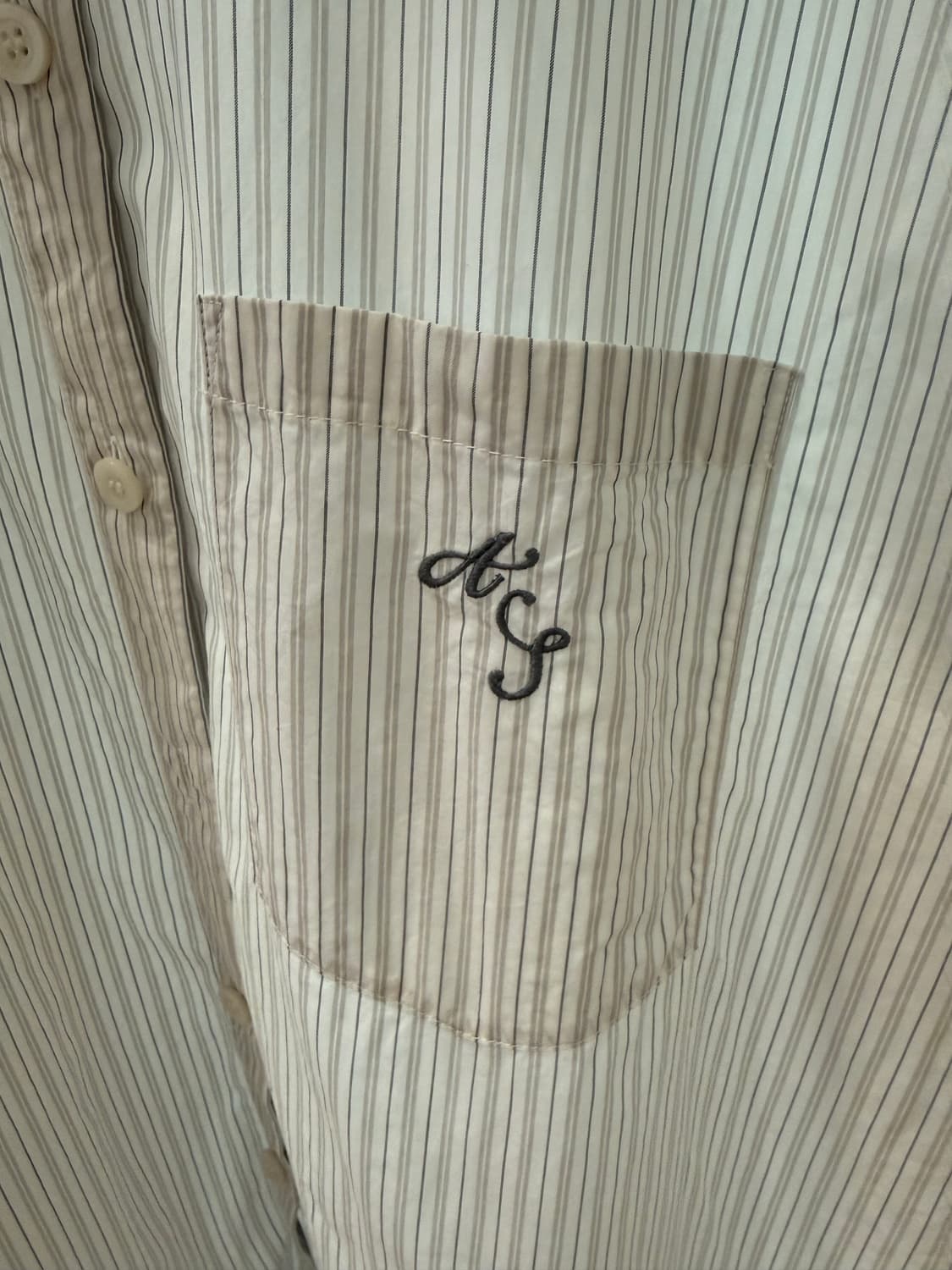 아크네 스튜디오 스트라이프 셔츠 상품이미지3