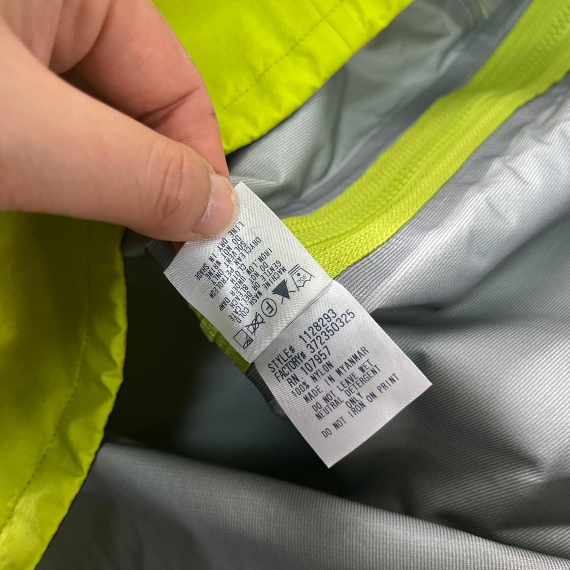 100 몽벨 마운틴 썬더패스 바람막이 자켓  상품이미지6