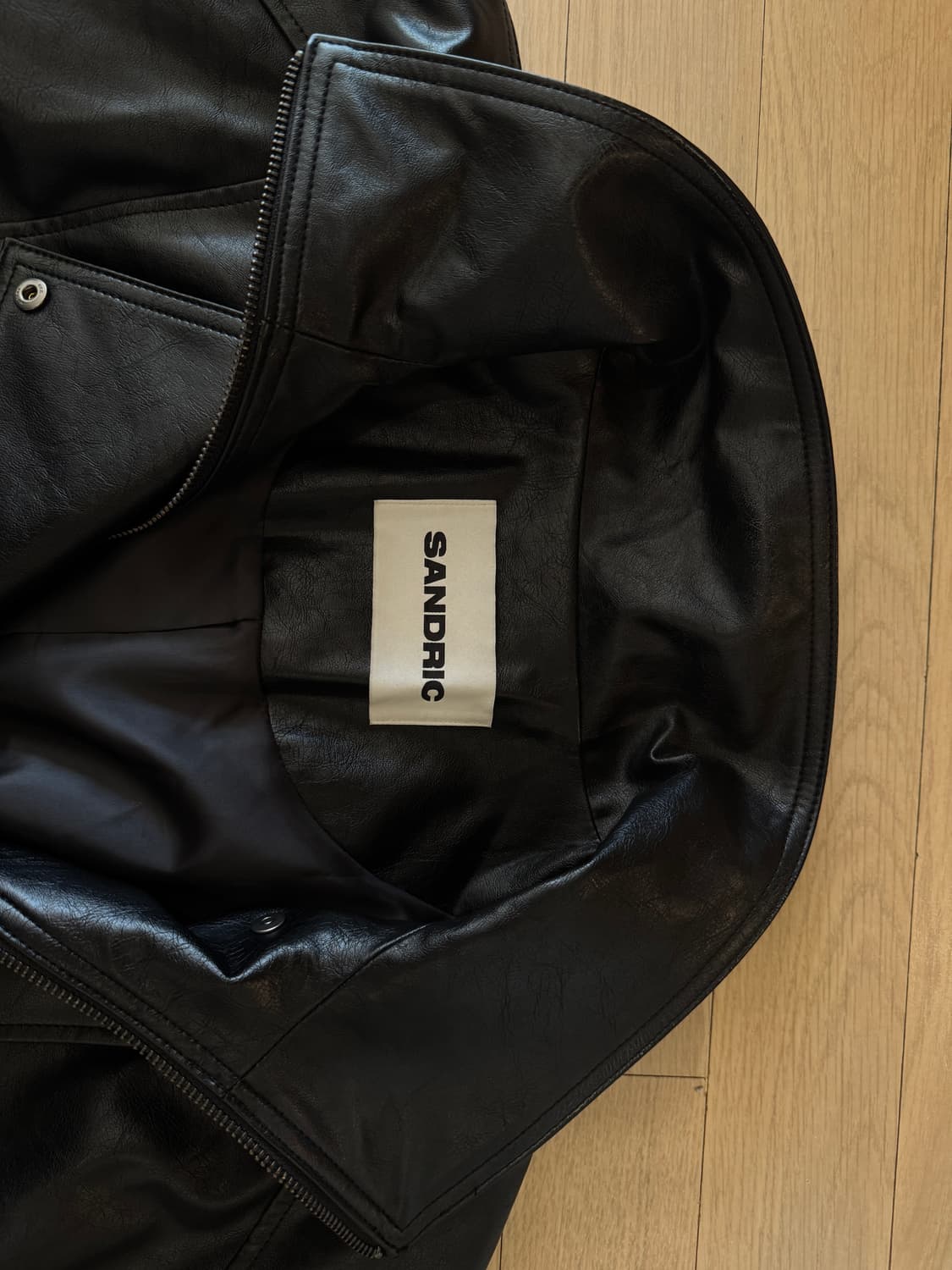 sandric 샌드릭 25fw 사이드 버튼 레더 자켓 F 상품이미지10