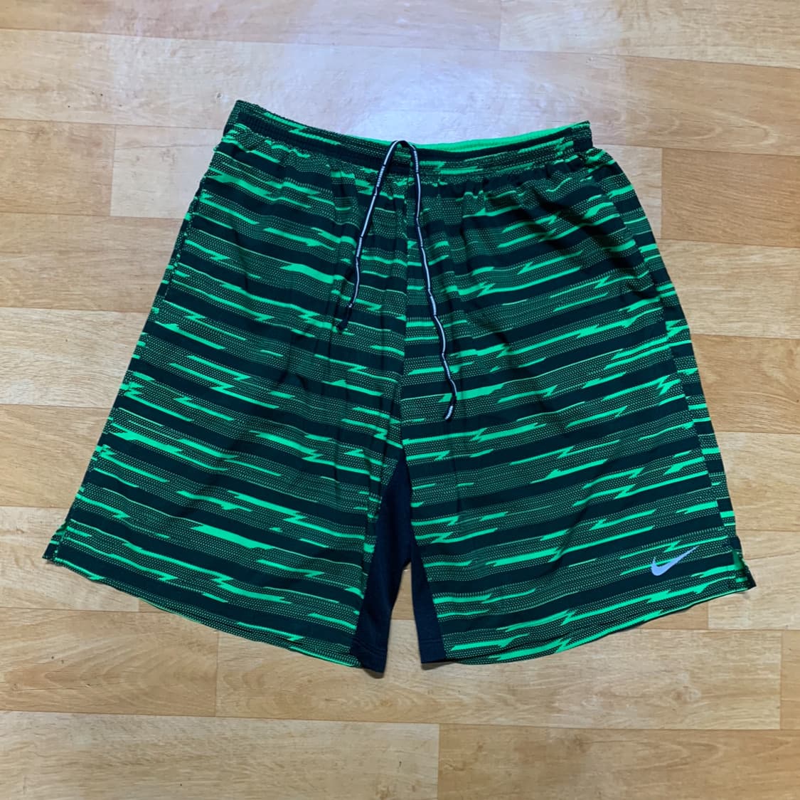 NIKE 나이키 러닝 드라이핏 숏츠(XL 사이즈) 상품이미지3