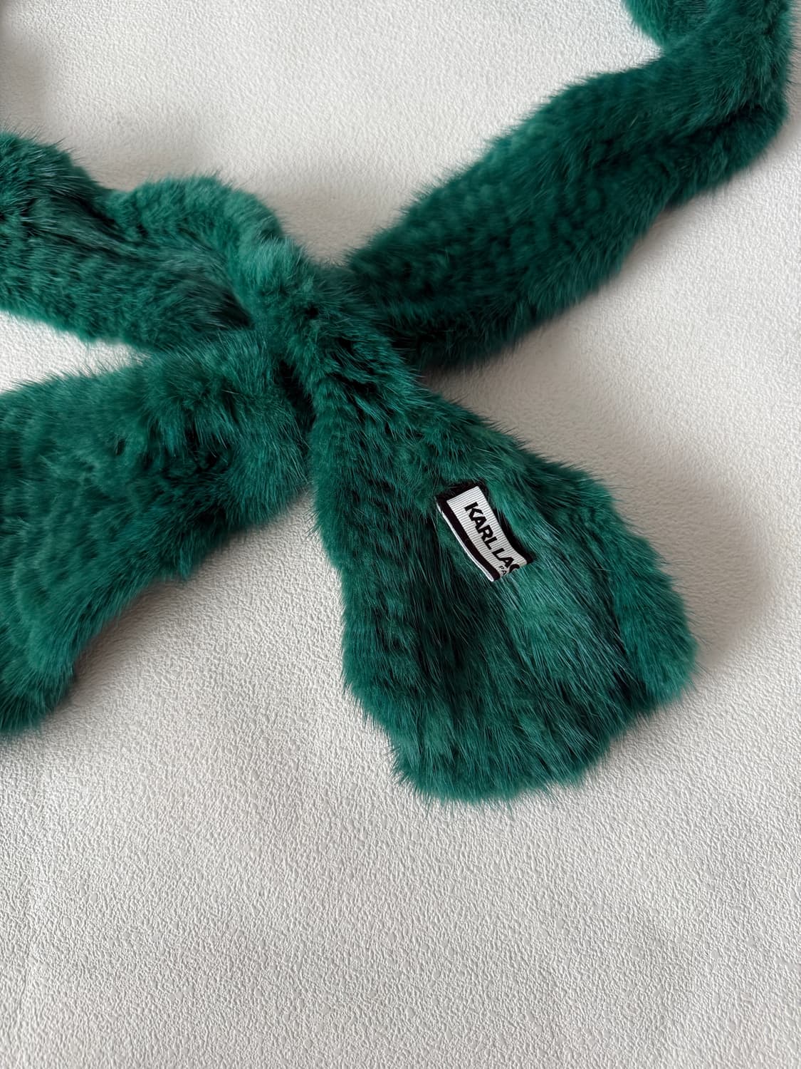 칼 라거펠트(KARL LAGERFELD) 밍크 머플러 상품이미지3