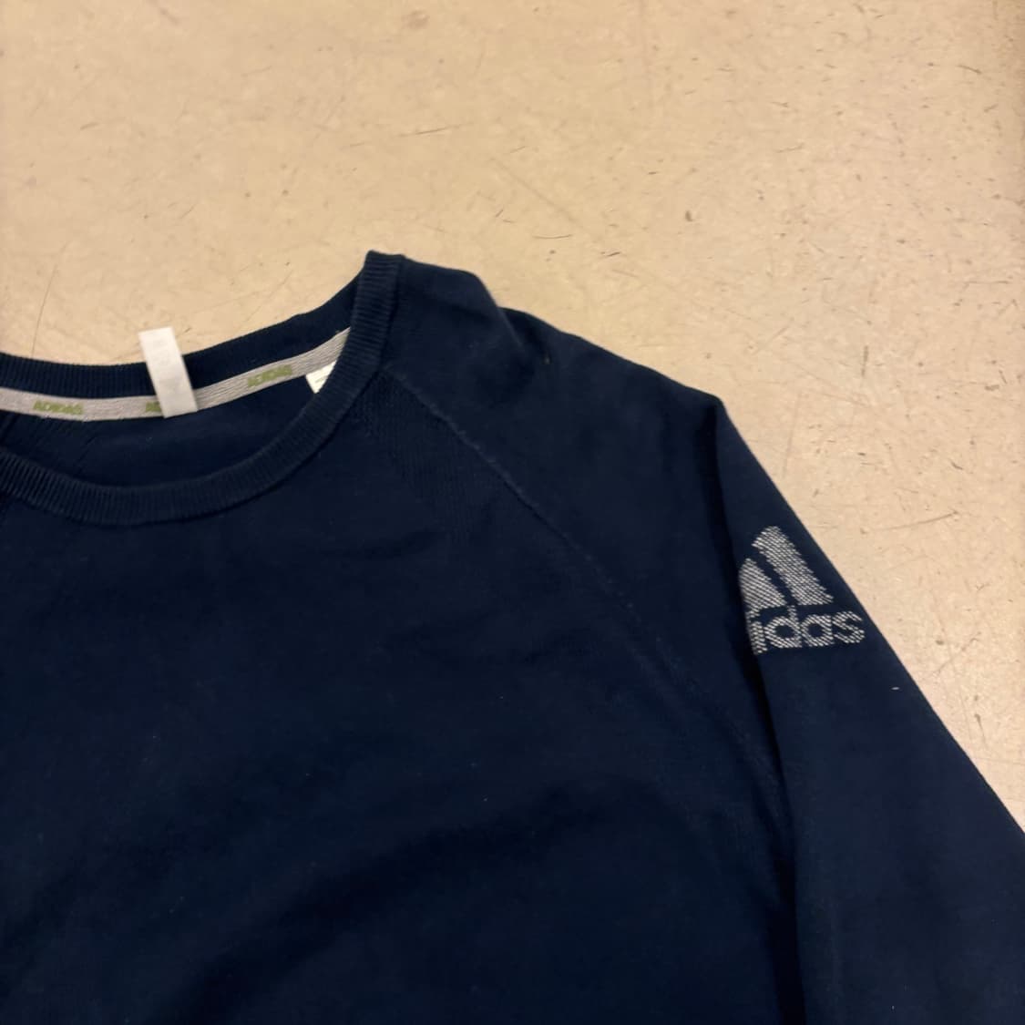 아디다스 숄더로고 네이비 니트 상품이미지2