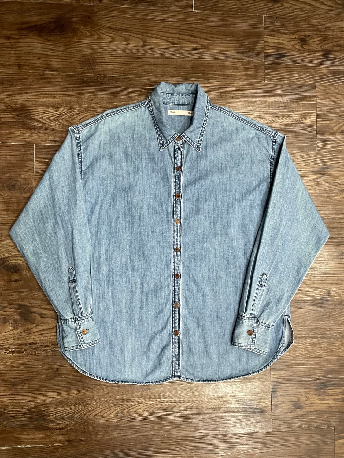 마뗑킴 워시드 오버핏 데님 셔츠 상품이미지3