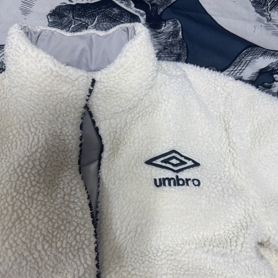 엄브로 리버시블 양면패딩 95 M사이즈  상품이미지5