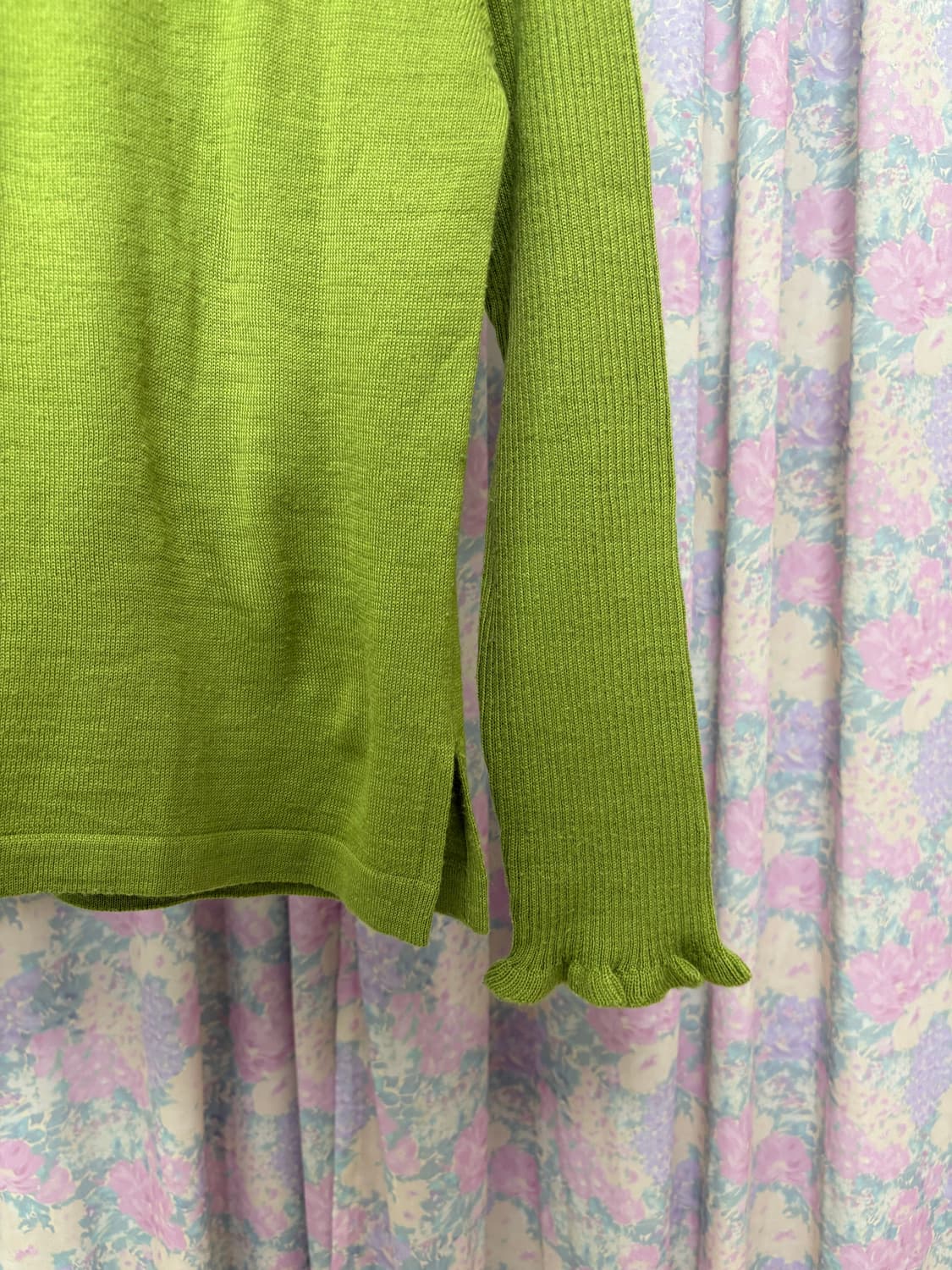 연두 버튼 긴소매 니트 상품이미지8