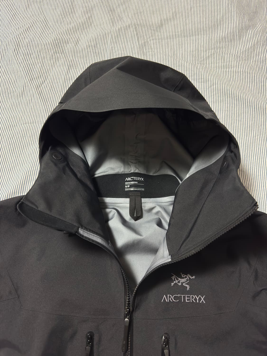 (민트급/25ss) 아크테릭스 알파 SV 자켓 블랙 S 상품이미지5