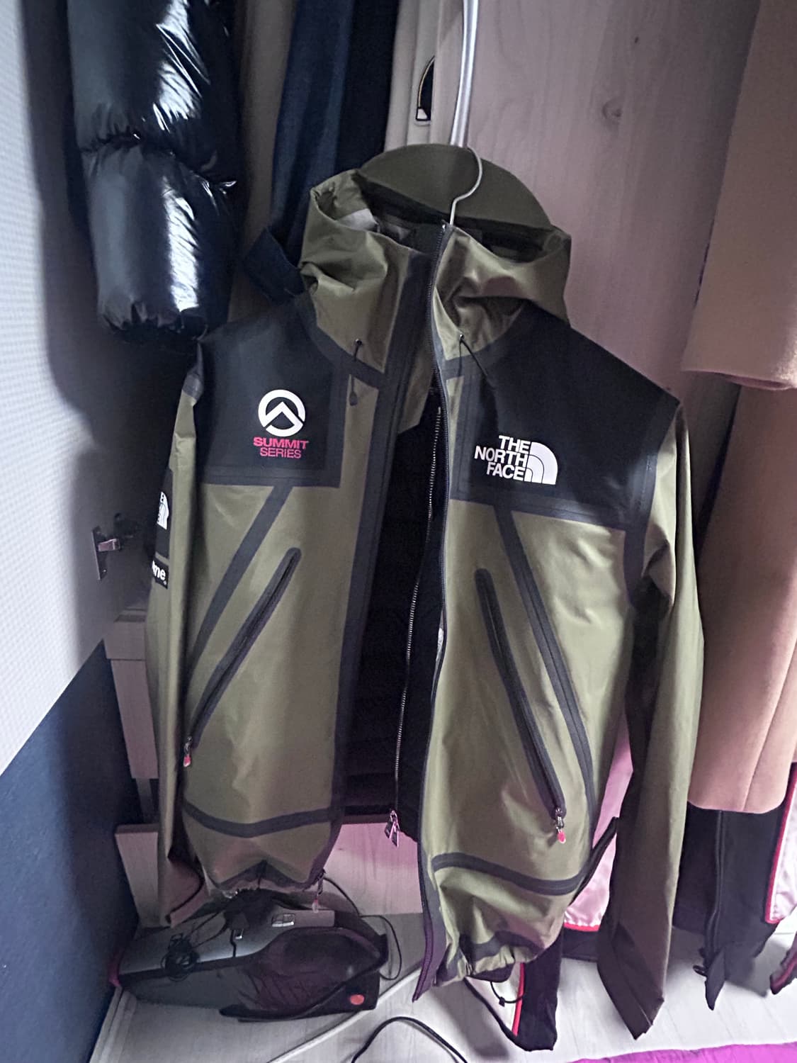 슈프림 노스패이스 서밋 상품이미지1