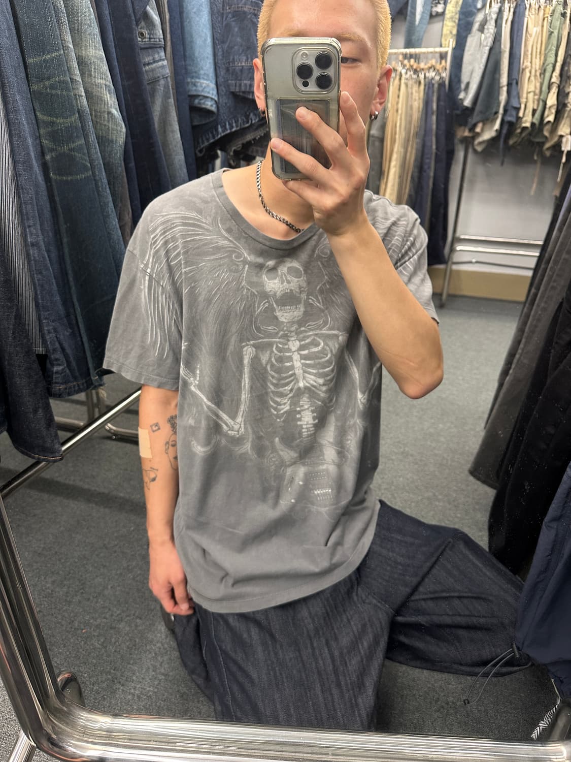 빈티지 스컬 프린팅 빈티지 그레이 반팔티셔츠 상품이미지1