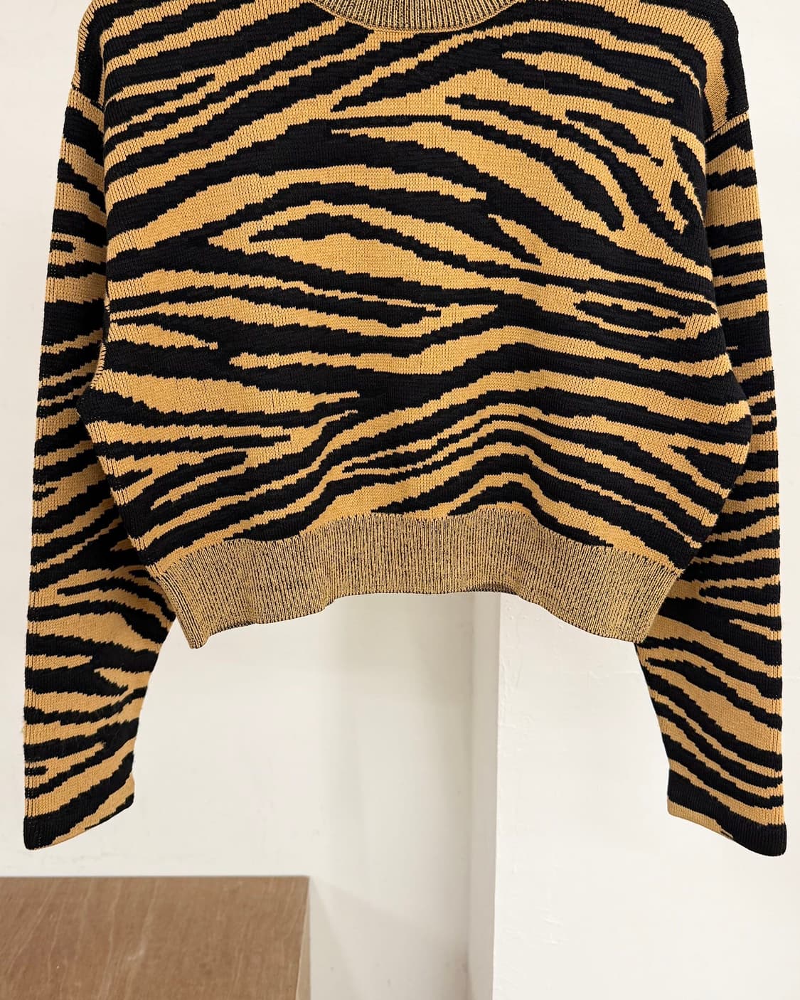 프로엔자 슐러 브라운 타이거 크롭 니트 상품이미지5