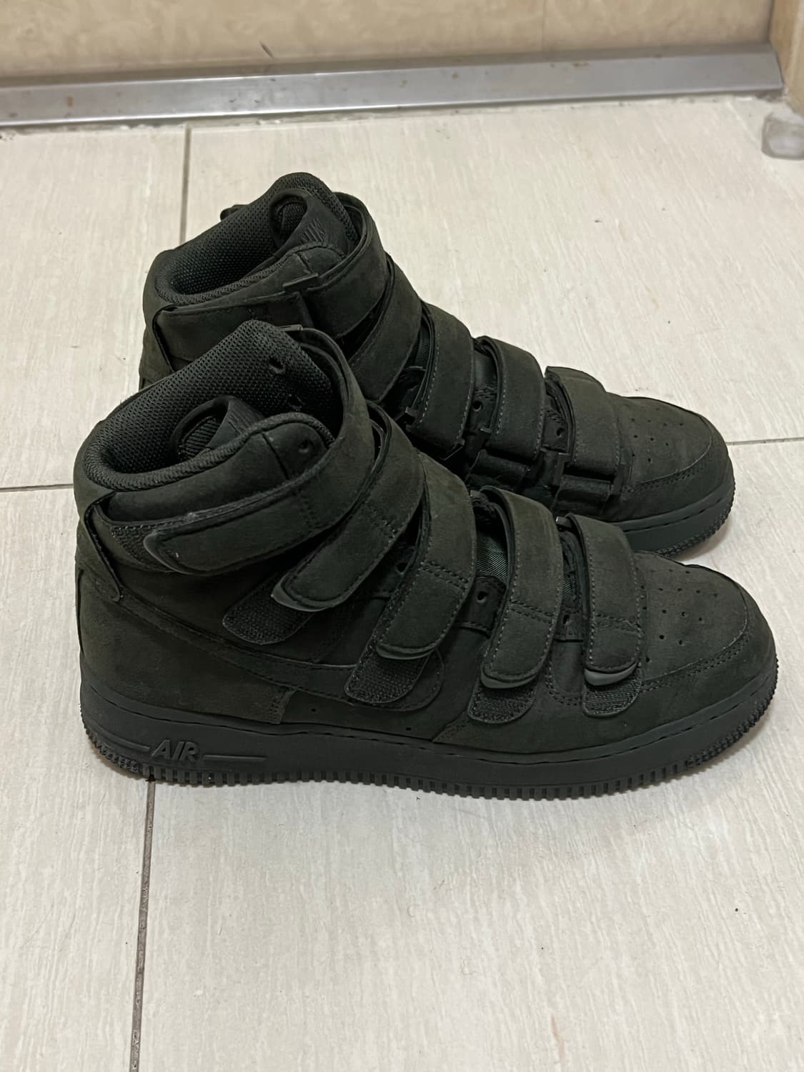 나이키 x 빌리 아일리시 에어포스 1 하이 '07 SP 세쿼이아 상품이미지4