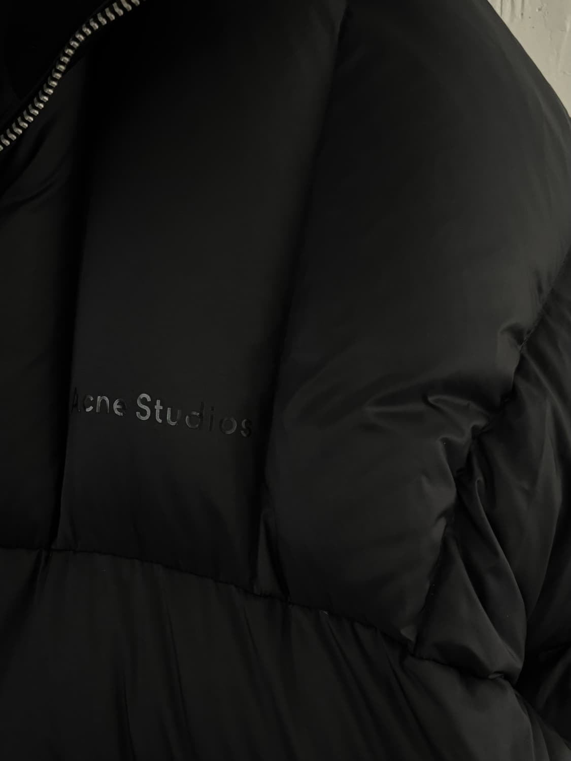 Acne Studios 아크네 스튜디오 로고 헤비 다운 패딩 상품이미지4