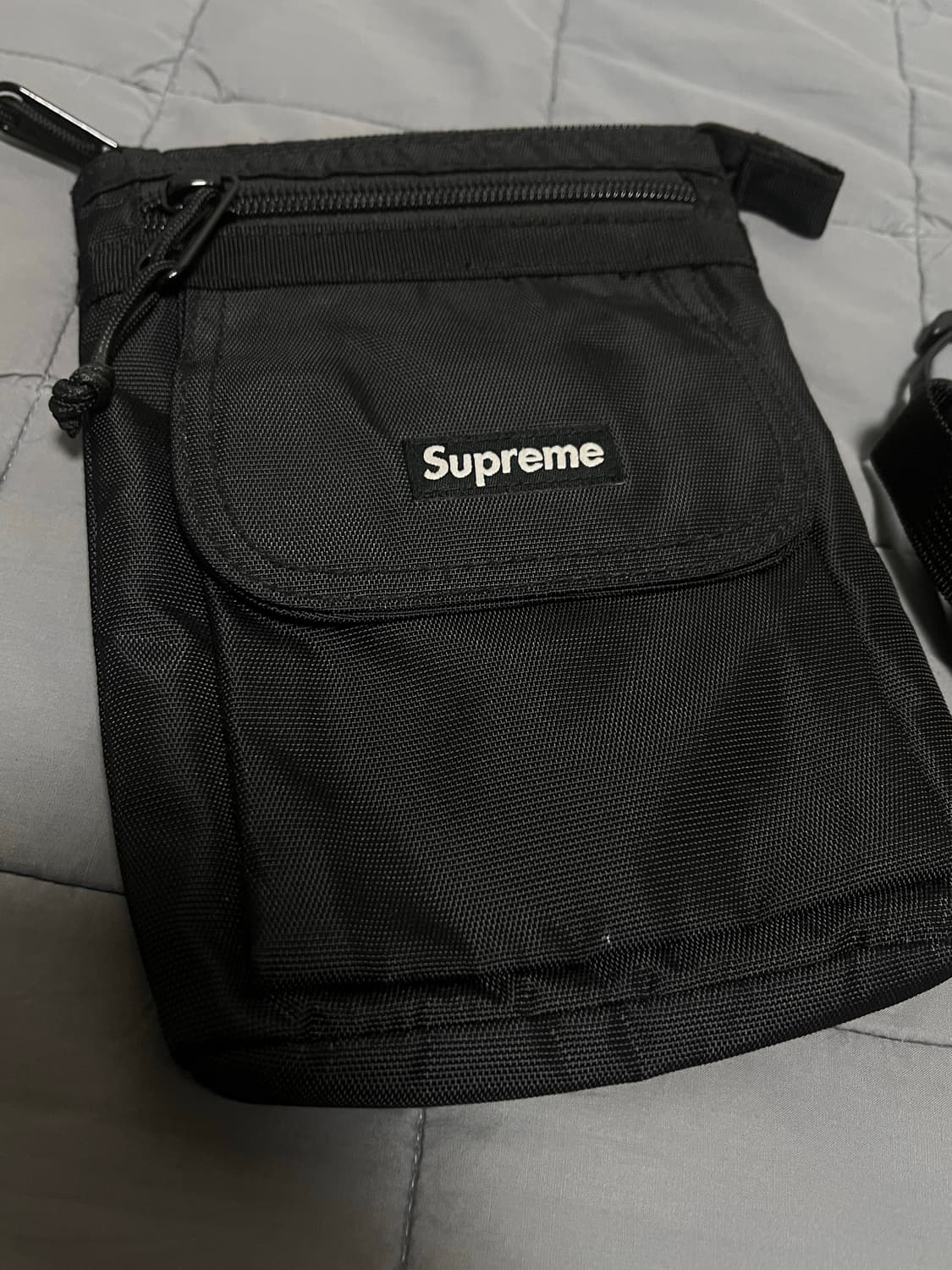 슈프림 숄더백 판매 상품이미지2