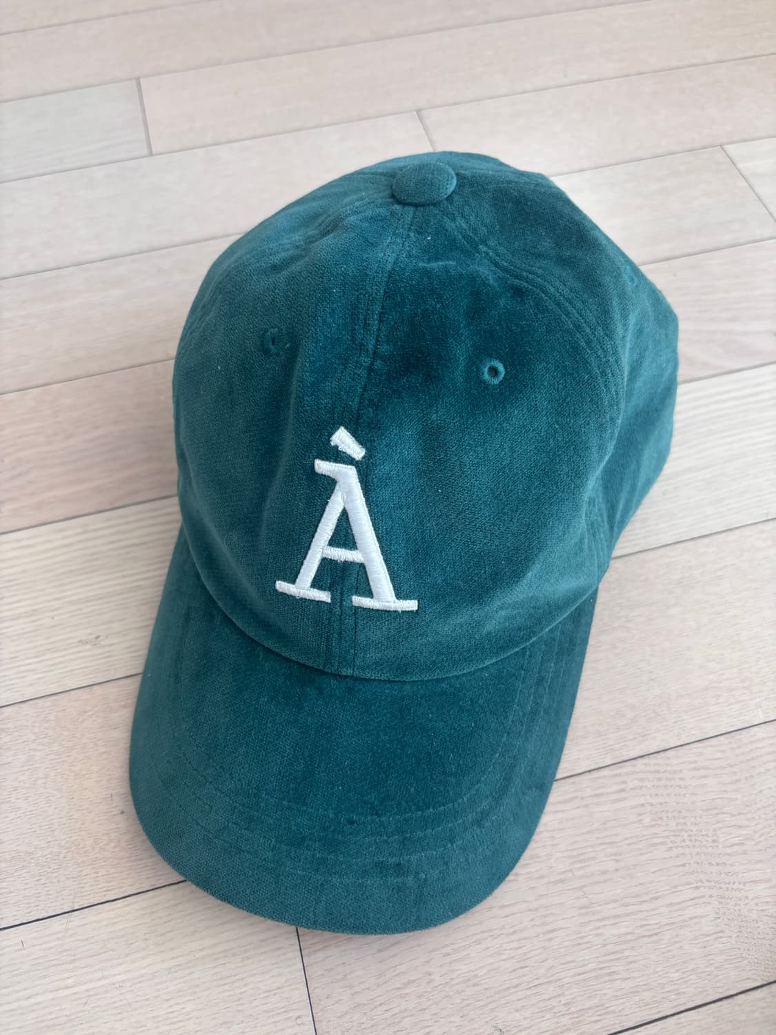 아비에무아 강민경 벨벳 볼캡  상품이미지1