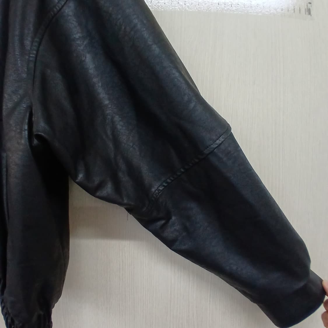 Regular 블랙 레더 자켓 상품이미지4