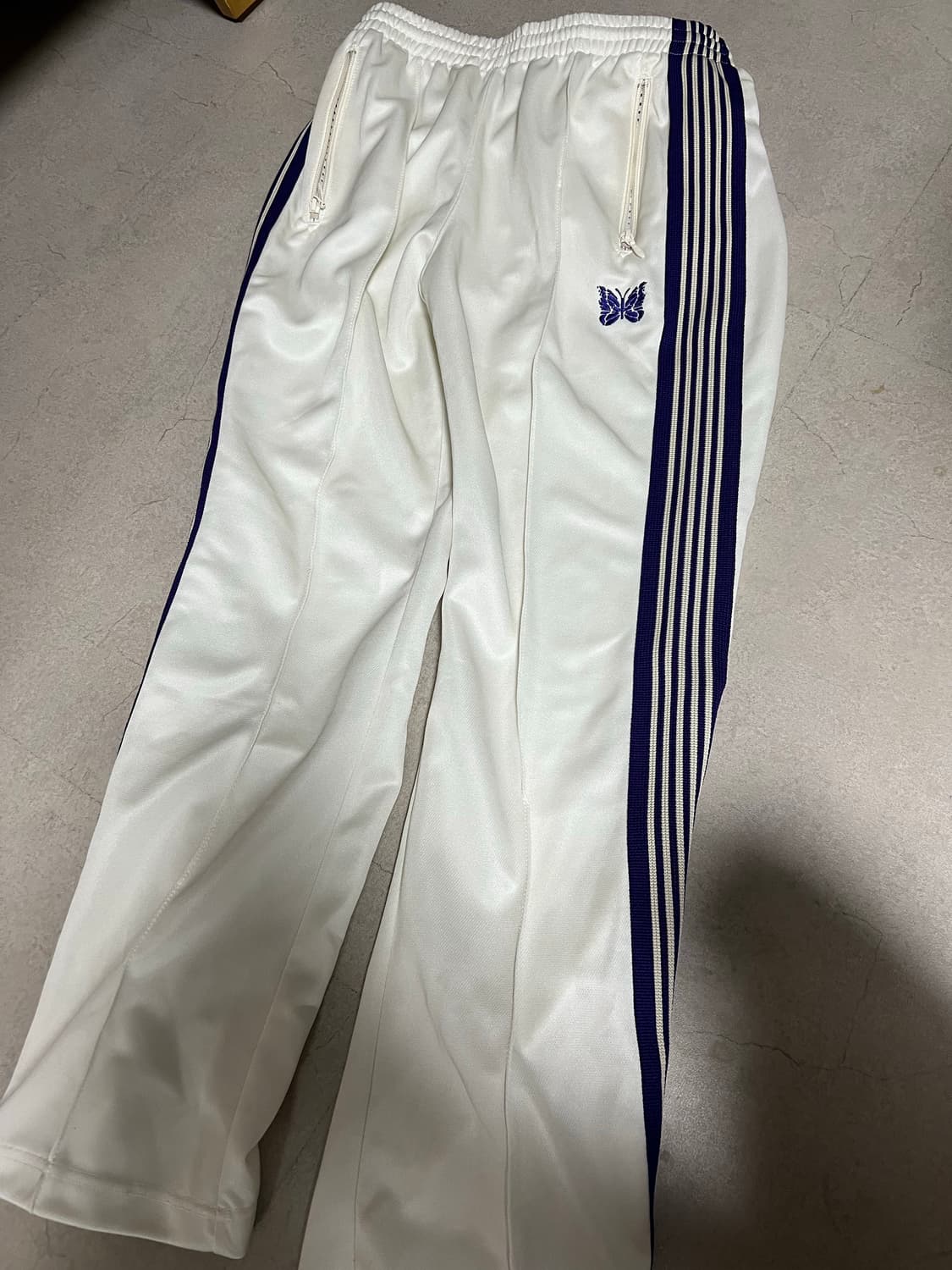 니들스 폴리 스무스 부츠컷 트랙 팬츠 아이스화이트(S) 상품이미지3